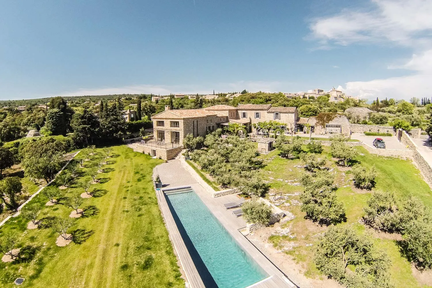 Vilă cu piscină încălzită în Gordes, fotografia 33