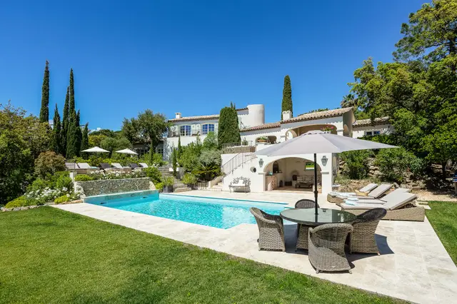 Vilă cu 5 dormitoare în Grimaud