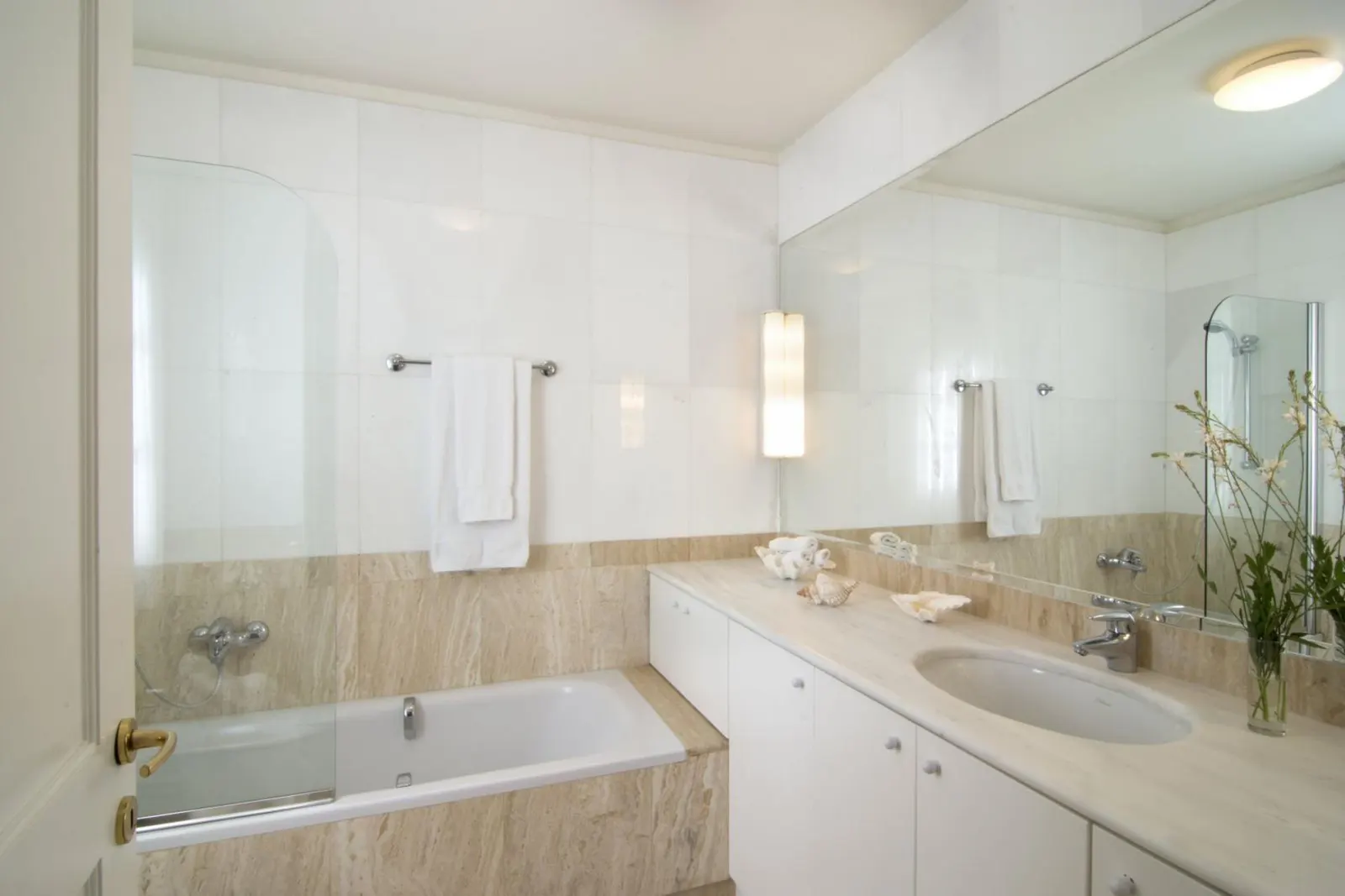 Vilă cu 8 dormitoare și piscină, capacitate 16 persoane, fotografia 23