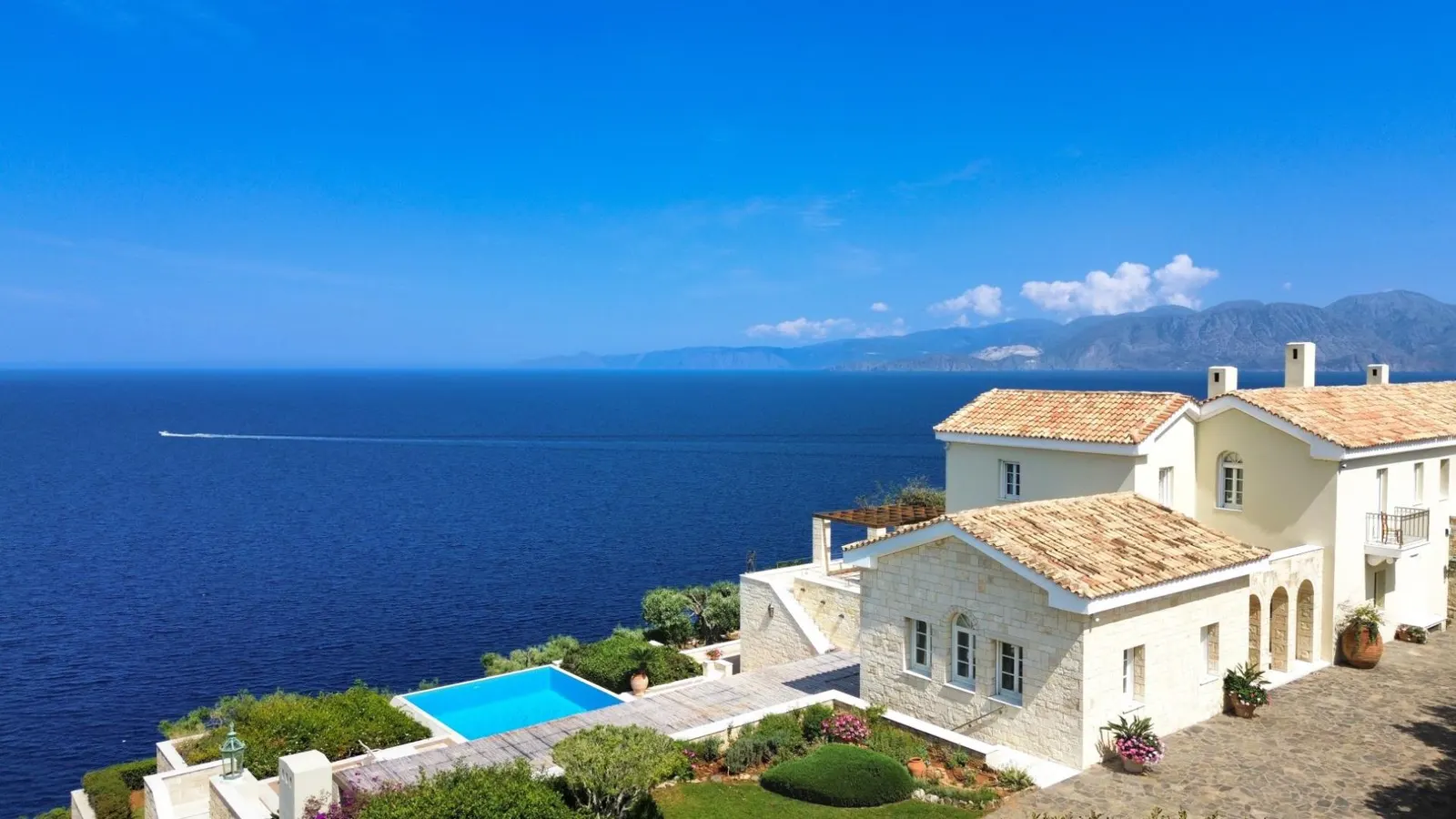 7 nopți la 8-Bedroom Villa with Swimming pool, Sleeps 16, fotografia 9