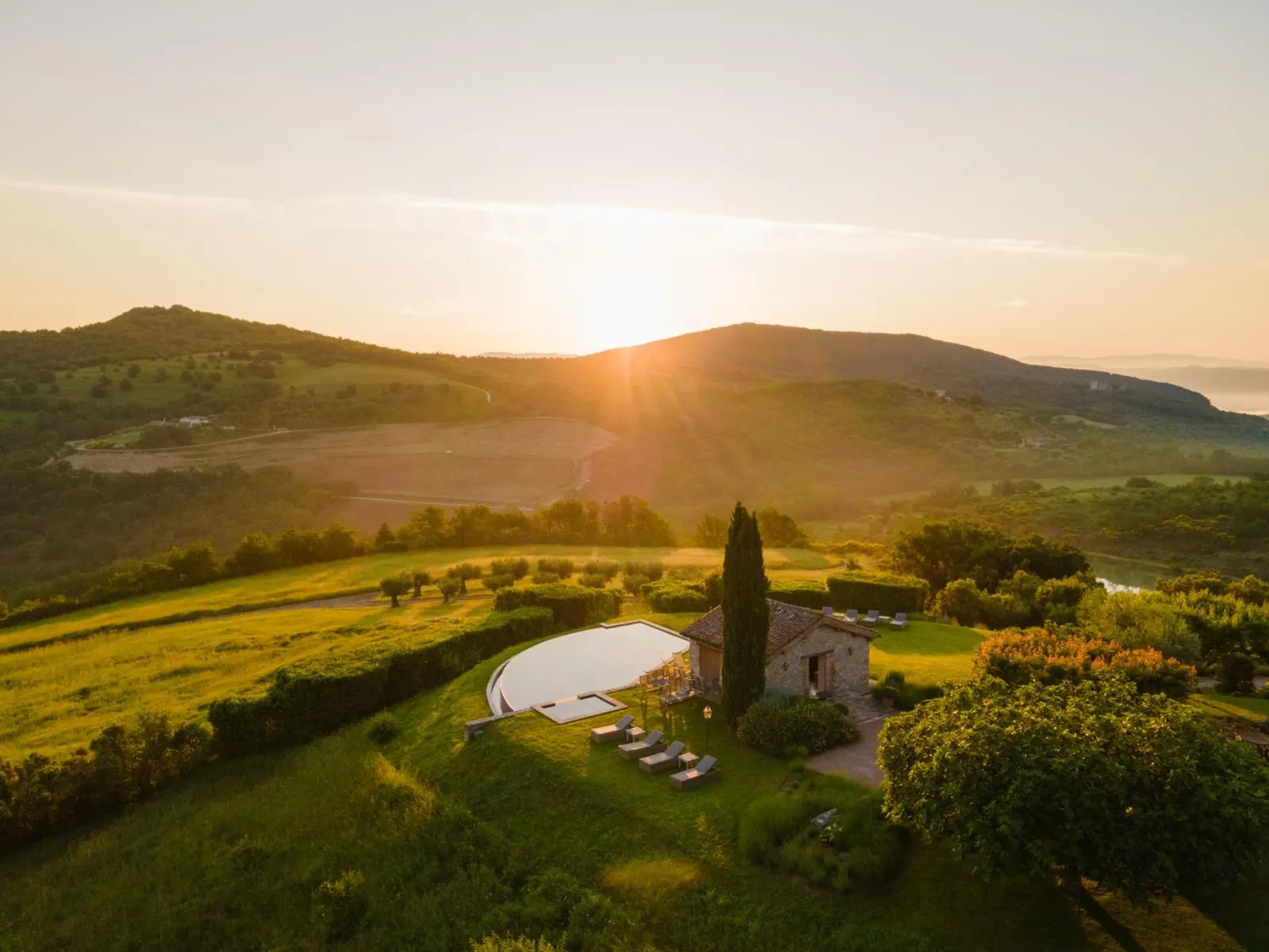 Villa with Heated pool and Jacuzzi in Perugia, photo 32
