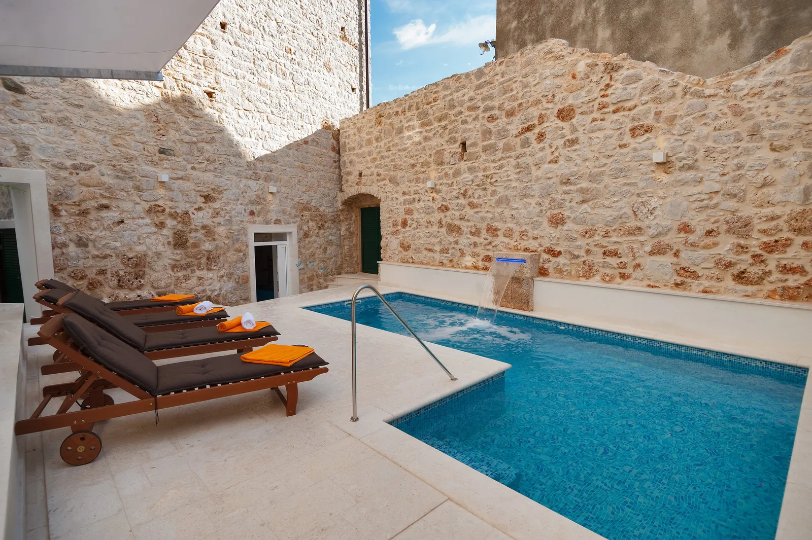 7 nopți la 5-Bedroom Villa with Swimming pool, Bol, Splitsko-dalmatinska, fotografia 4