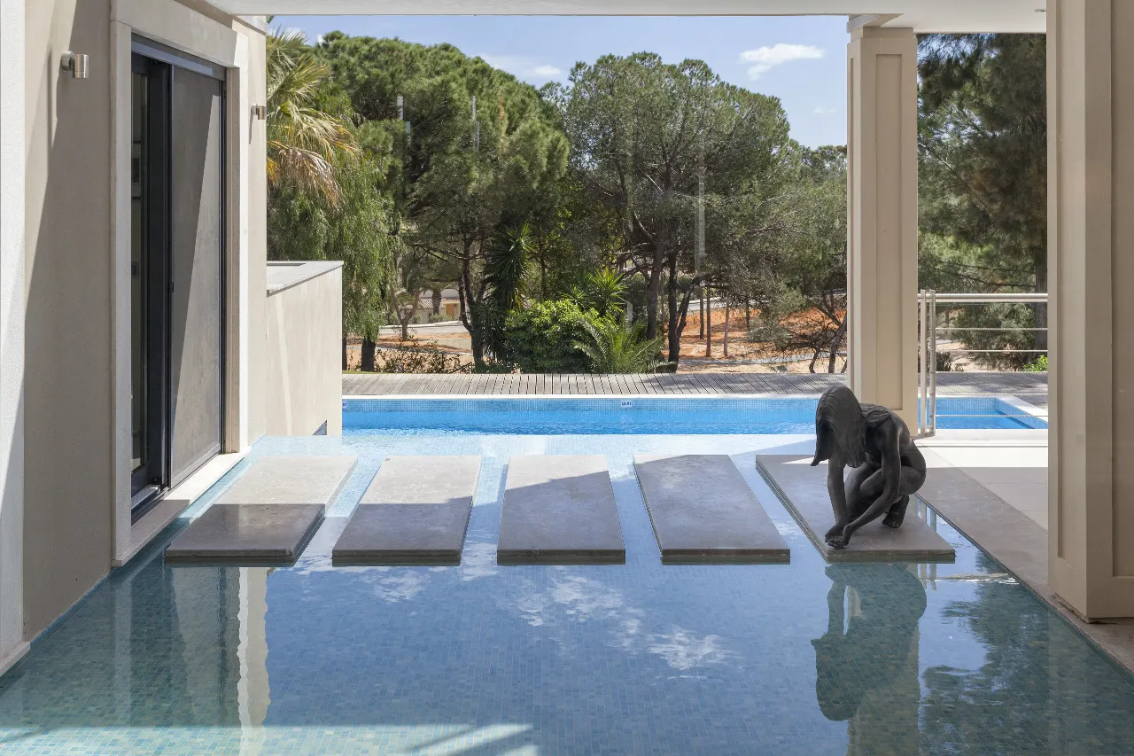 Vilă cu piscină în Porto, fotografia 9