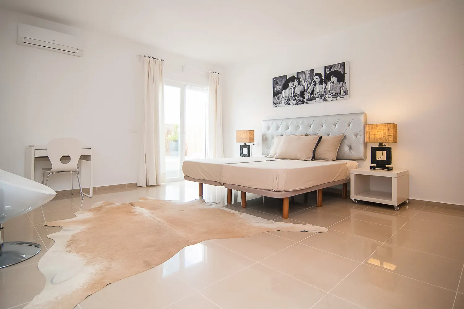 4-Bedroom Villa Sleeping 12, Ibiza Town, photo 19