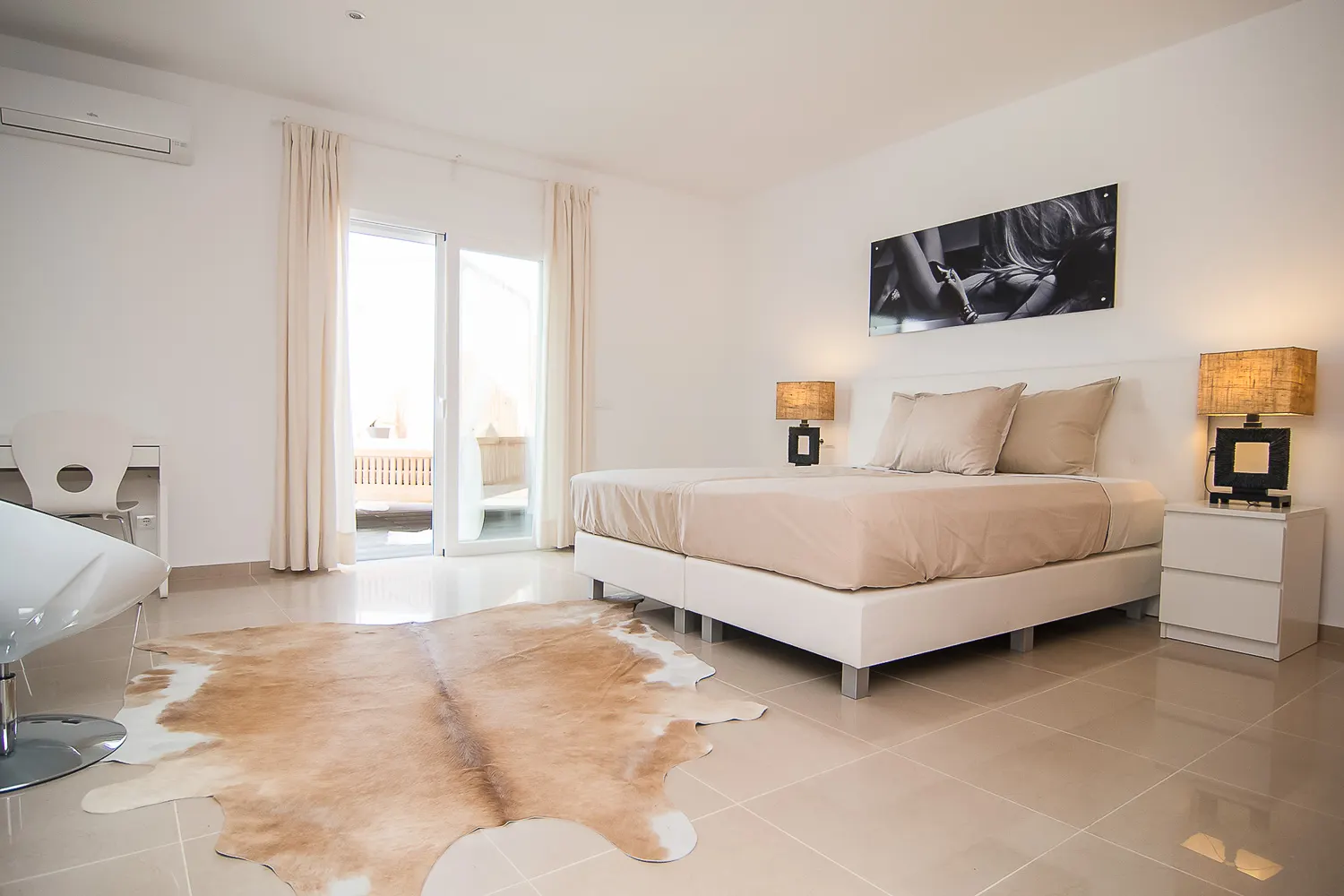 4-Bedroom Villa Sleeping 12, Ibiza Town, photo 22