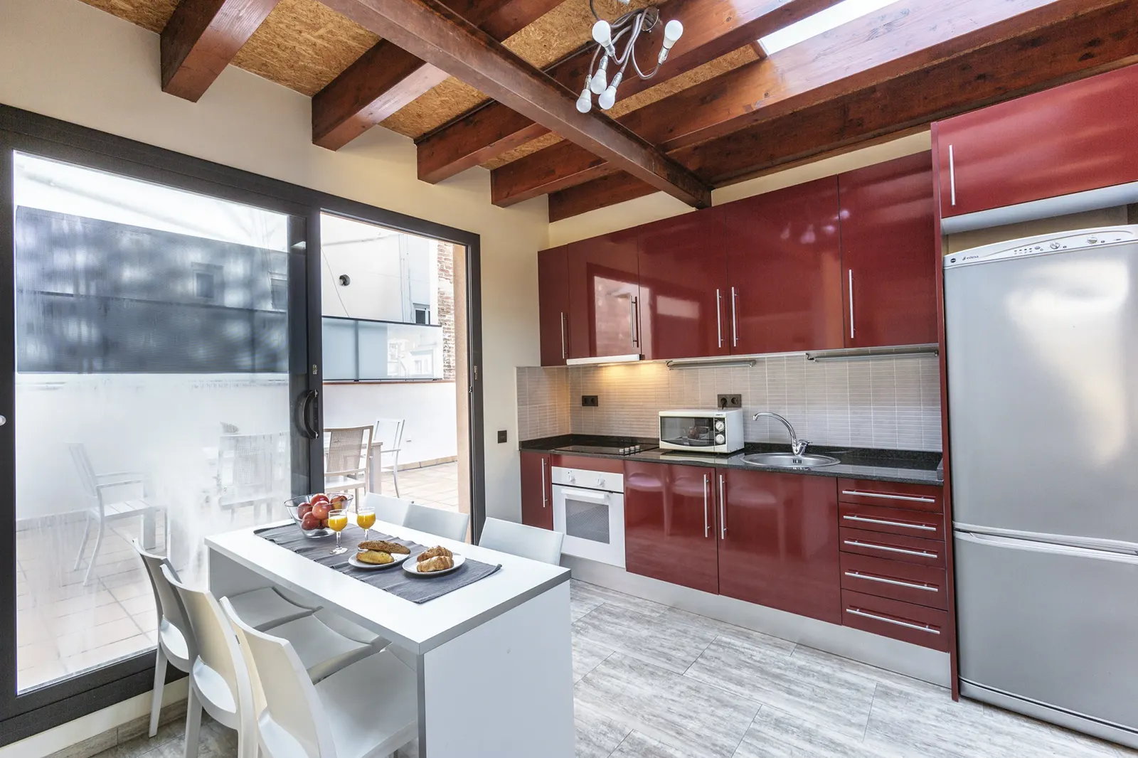 3-Bedroom Apartment in Barcelona, photo 6