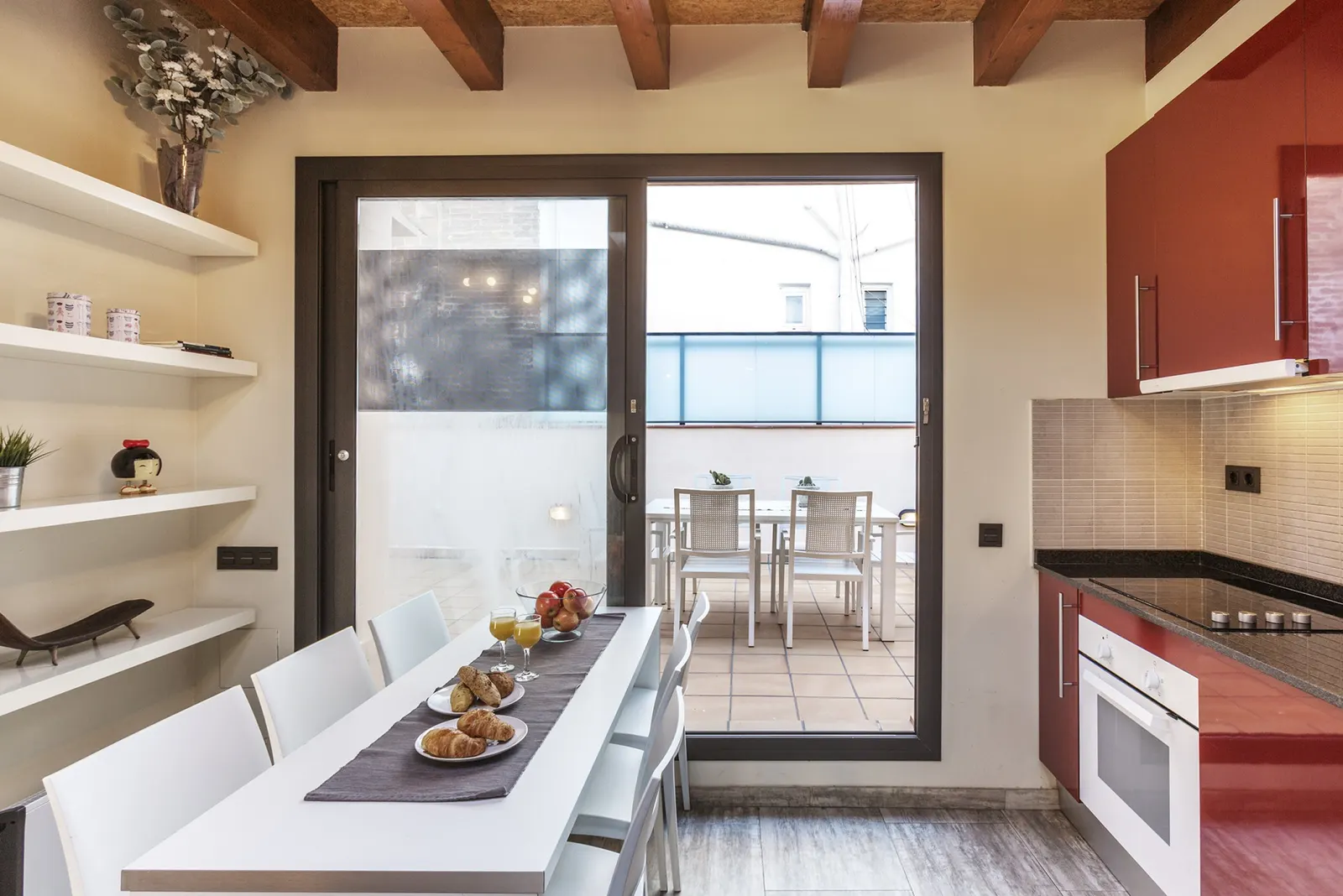 3-Bedroom Apartment in Barcelona, photo 7