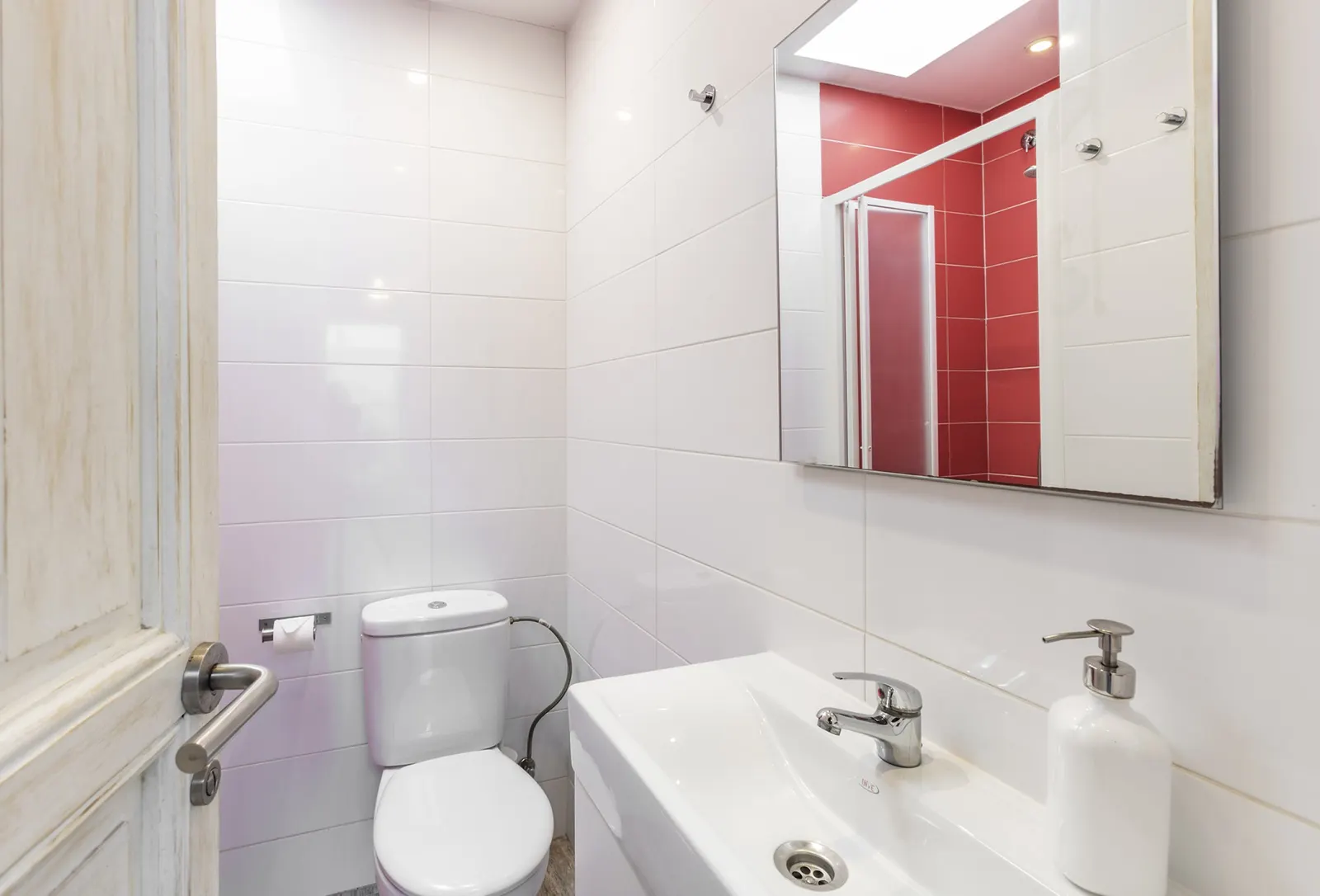 3-Bedroom Apartment in Barcelona, photo 11
