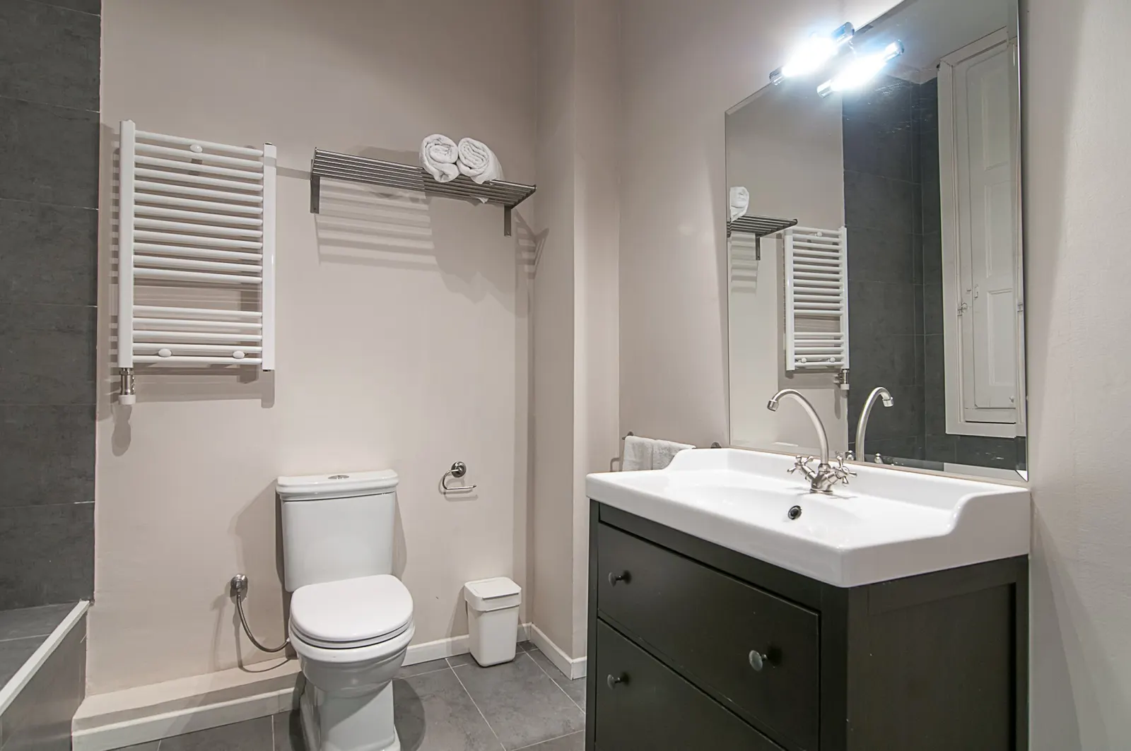 7 nopți la Apartment for 4 Guests in Barcelona, fotografia 9