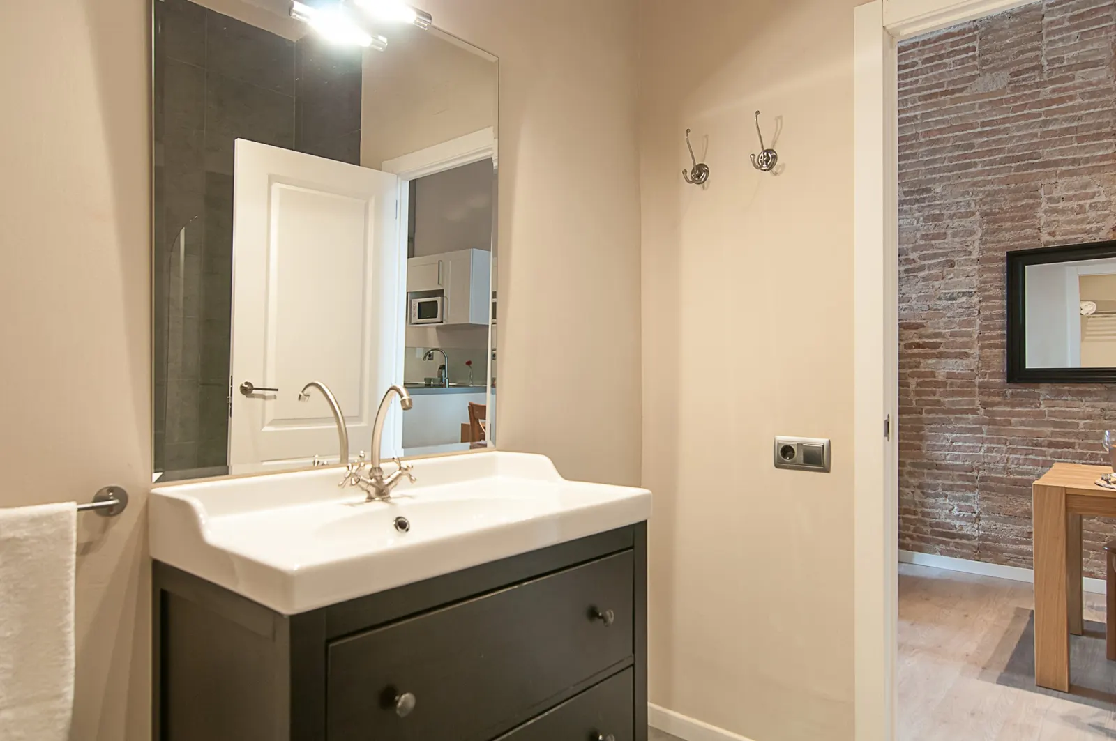 7 nopți la Apartment for 4 Guests in Barcelona, fotografia 10