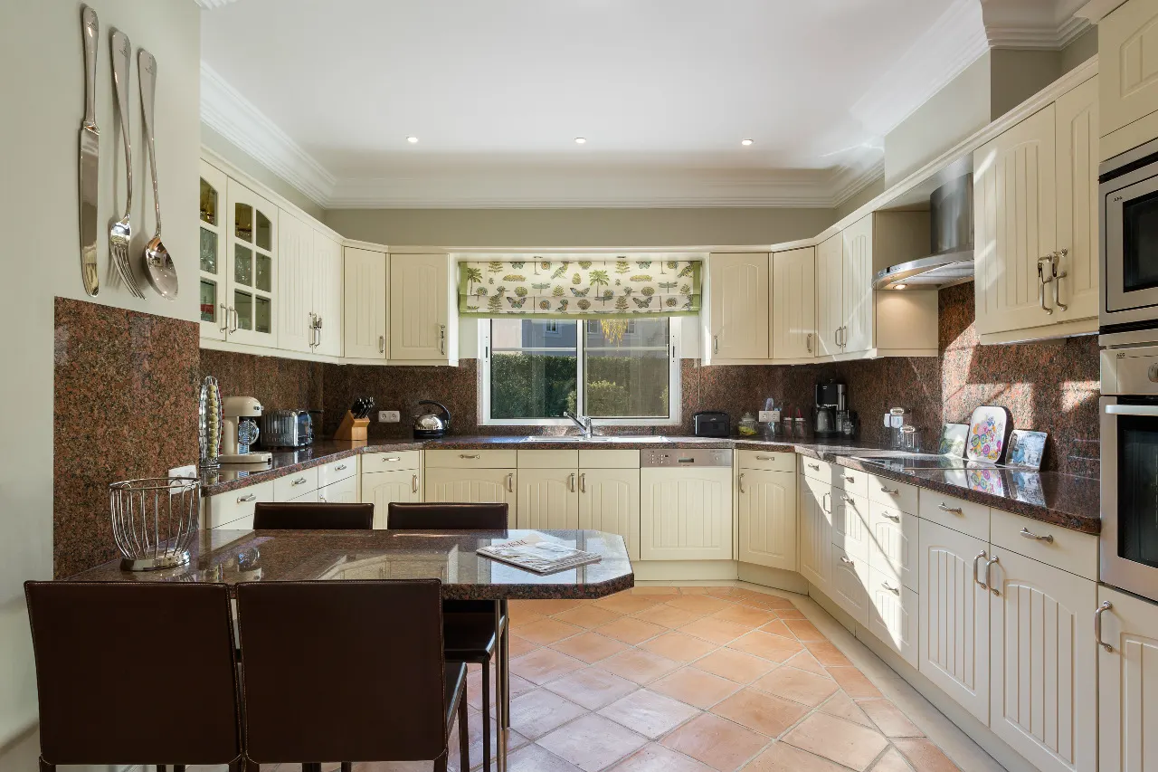 Villa for 10 Guests in Almancil, photo 12