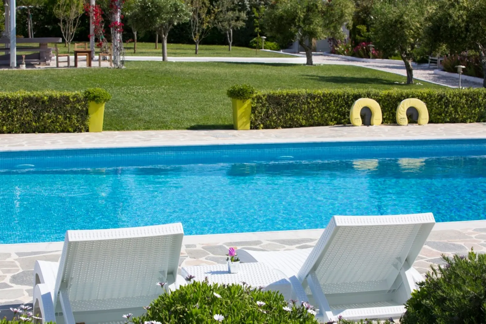 7 nopți la 10-Bedroom Villa with Swimming pool, Municipal Unit of Loutraki - Perachora, Peloponnese Region, fotografia 9