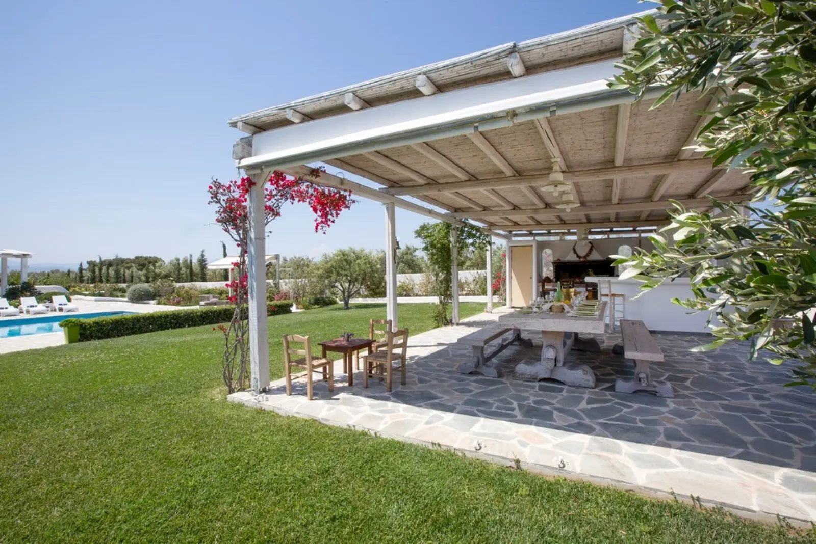 7 nopți la 10-Bedroom Villa with Swimming pool, Municipal Unit of Loutraki - Perachora, Peloponnese Region, fotografia 11
