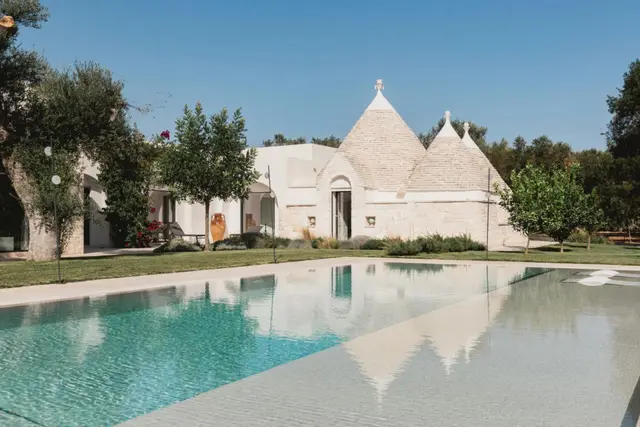Villa with Swimming pool and Jacuzzi in San Vito dei Normanni