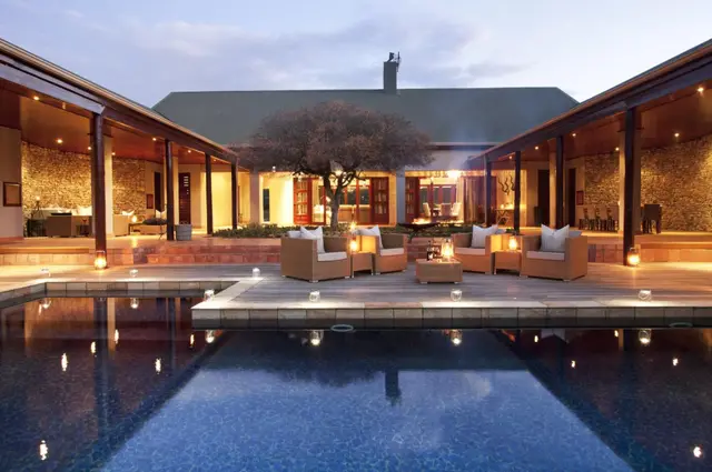 4-Bedroom Lodge Sleeping 8, Makana Local Municipality