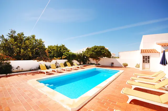 Vilă cu piscină în Albufeira