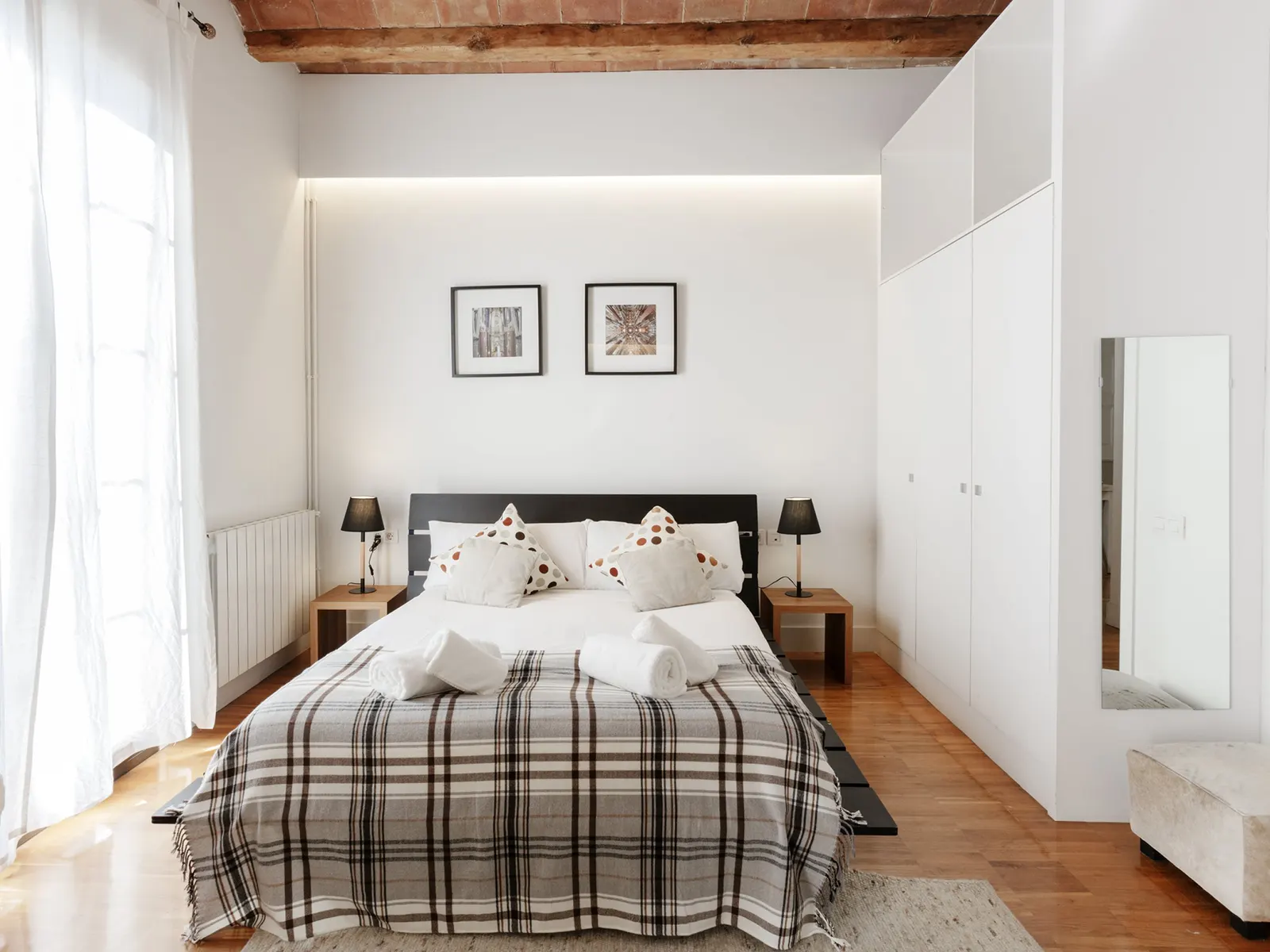 2-Bed Villa with Spa, Barcelona, fotografia 7