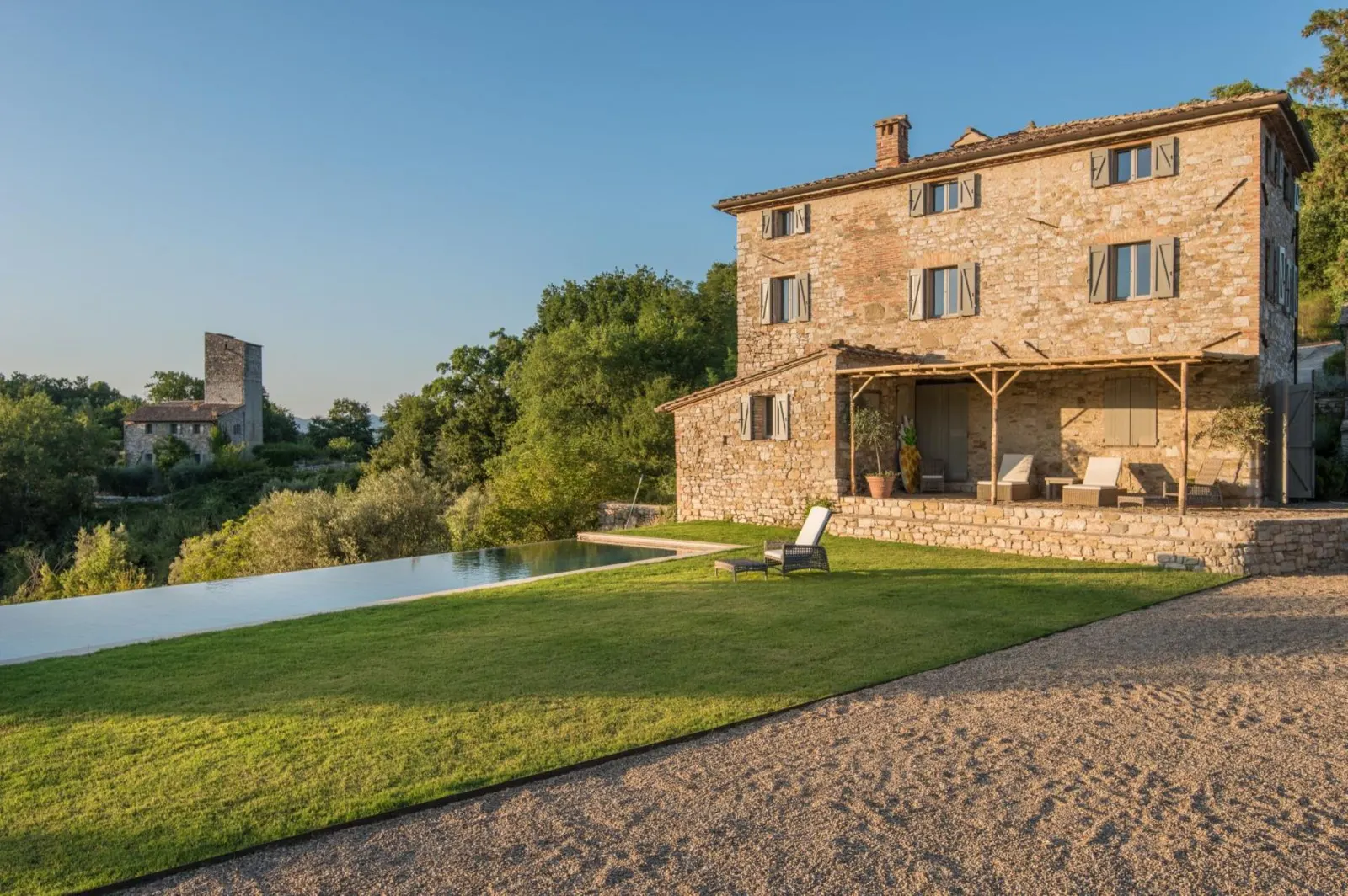 Vilă cu 10 dormitoare și piscină încălzită, Perugia, fotografia 3