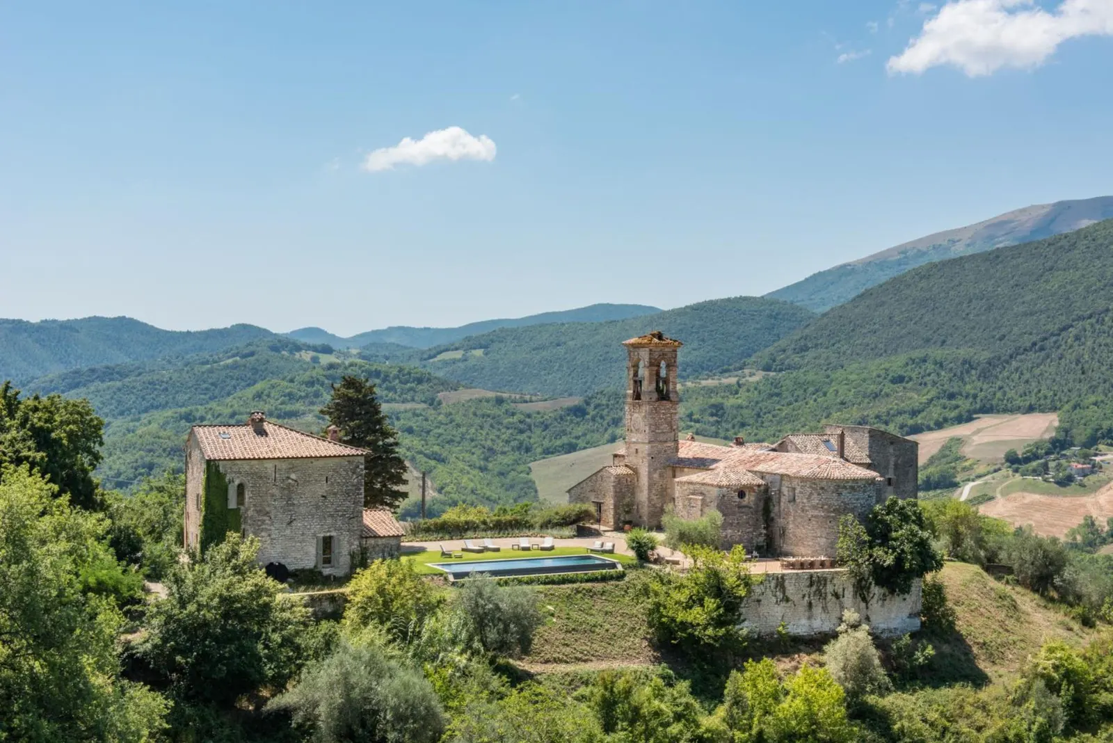 Vilă cu 10 dormitoare și piscină încălzită, Perugia, fotografia 9