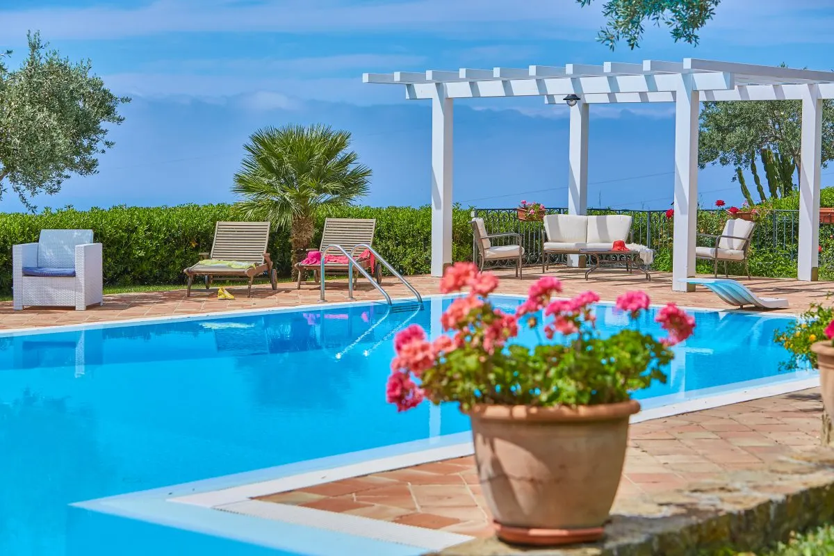 Vilă cu 2 dormitoare și piscină, Pamparato, fotografia 6