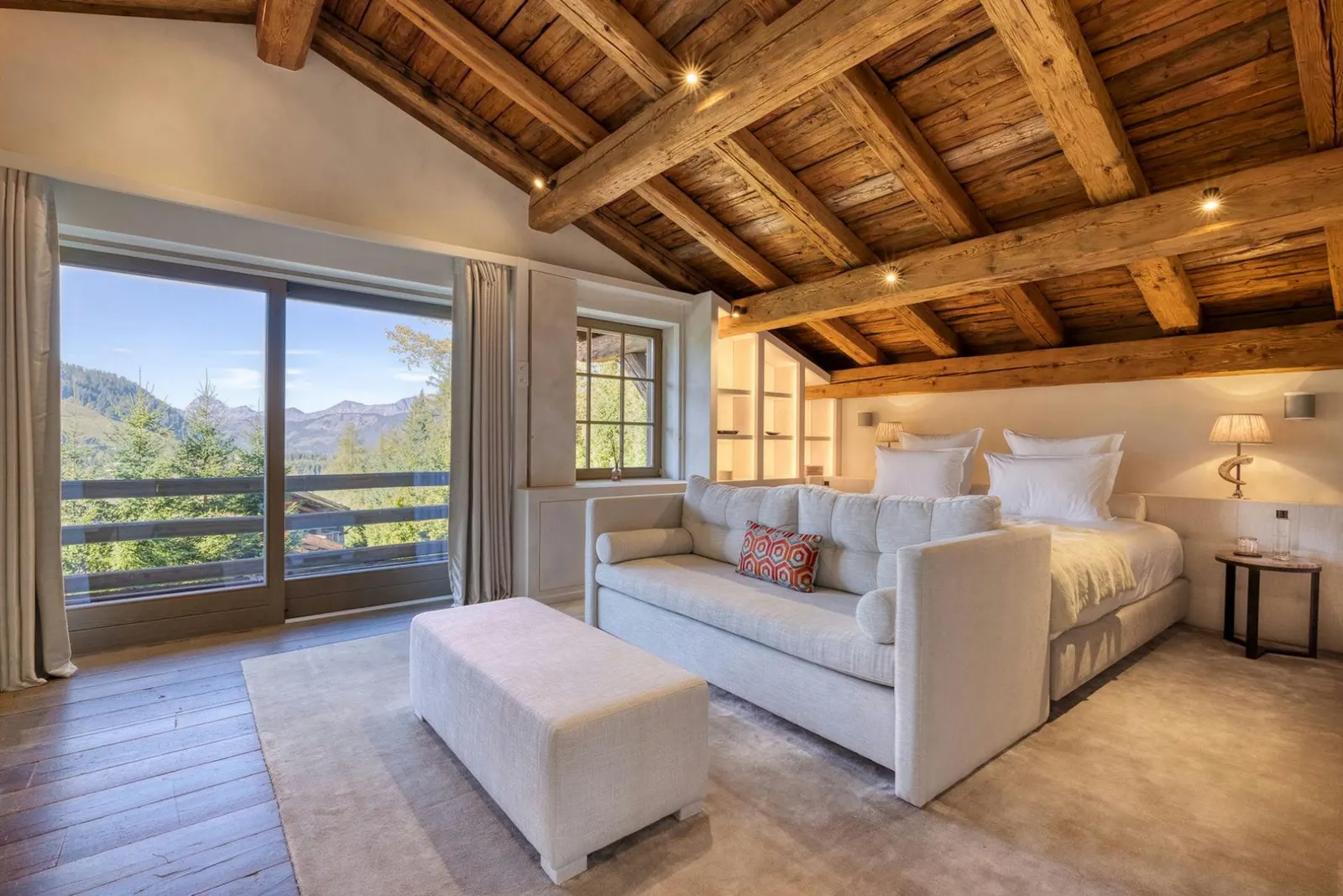 Chalet cu piscină încălzită și jacuzzi în Megève, fotografia 15