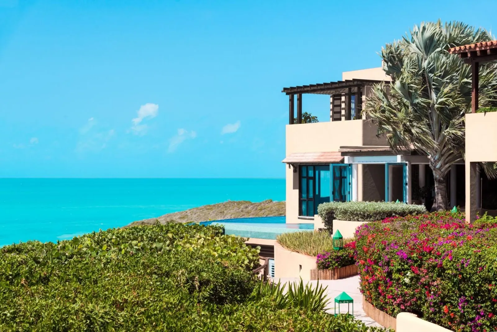Vilă cu 6 dormitoare și piscină încălzită, Providenciales, fotografia 2