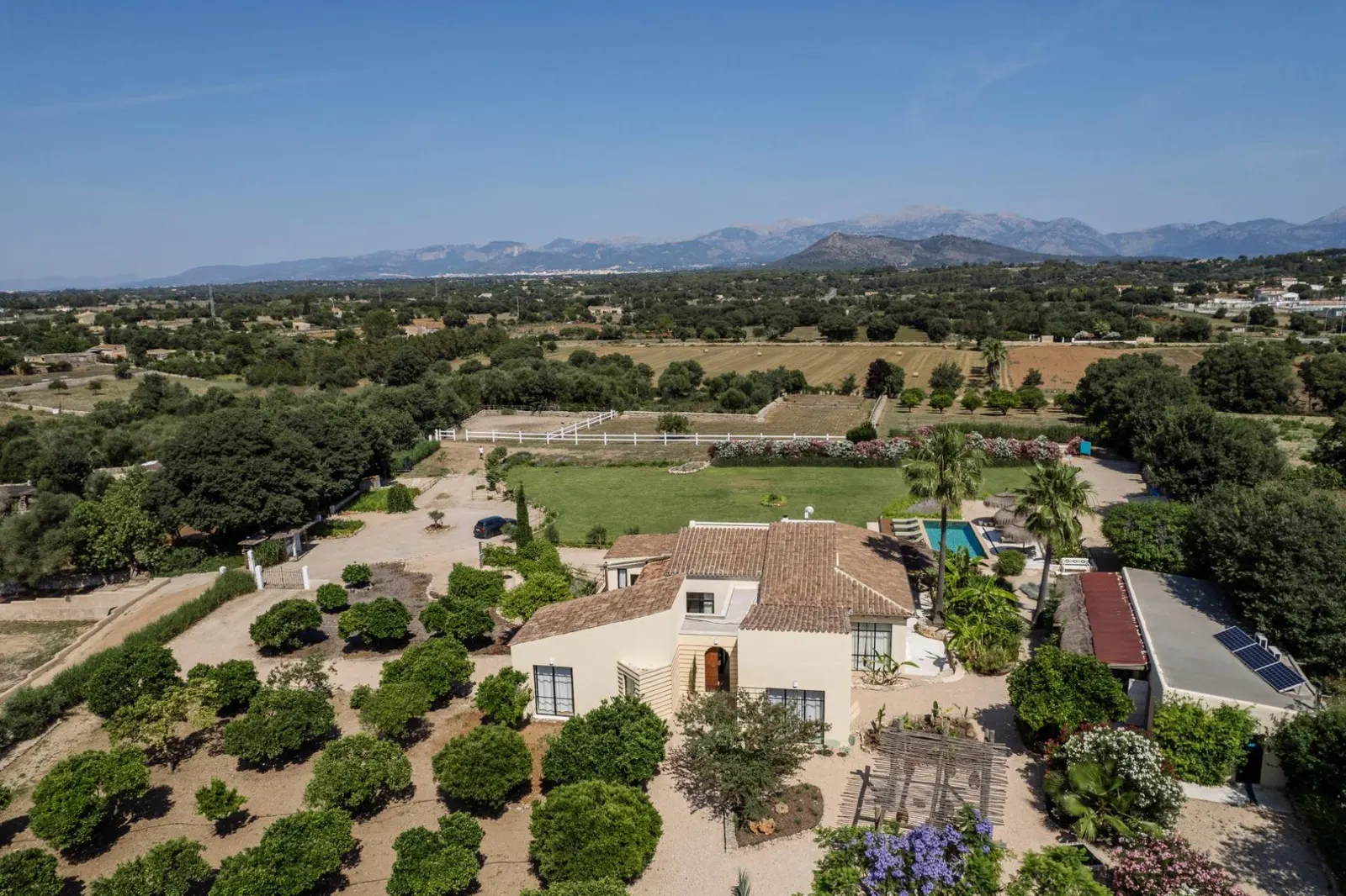 7-Bed Villa with Heated pool, Llubí, photo 12