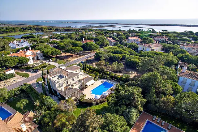 Vilă cu piscină încălzită în Almancil