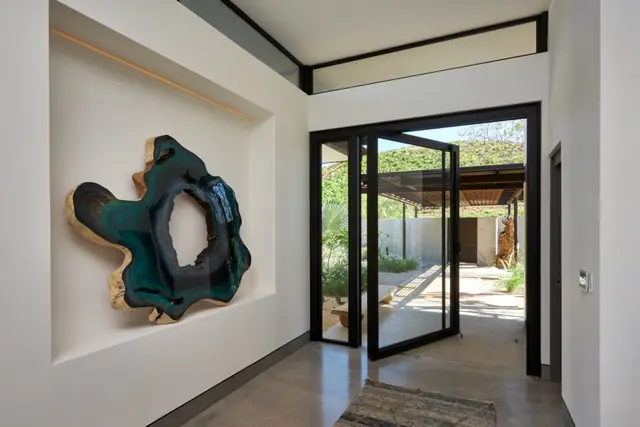 8-Bedroom Villa in Santa Cruz