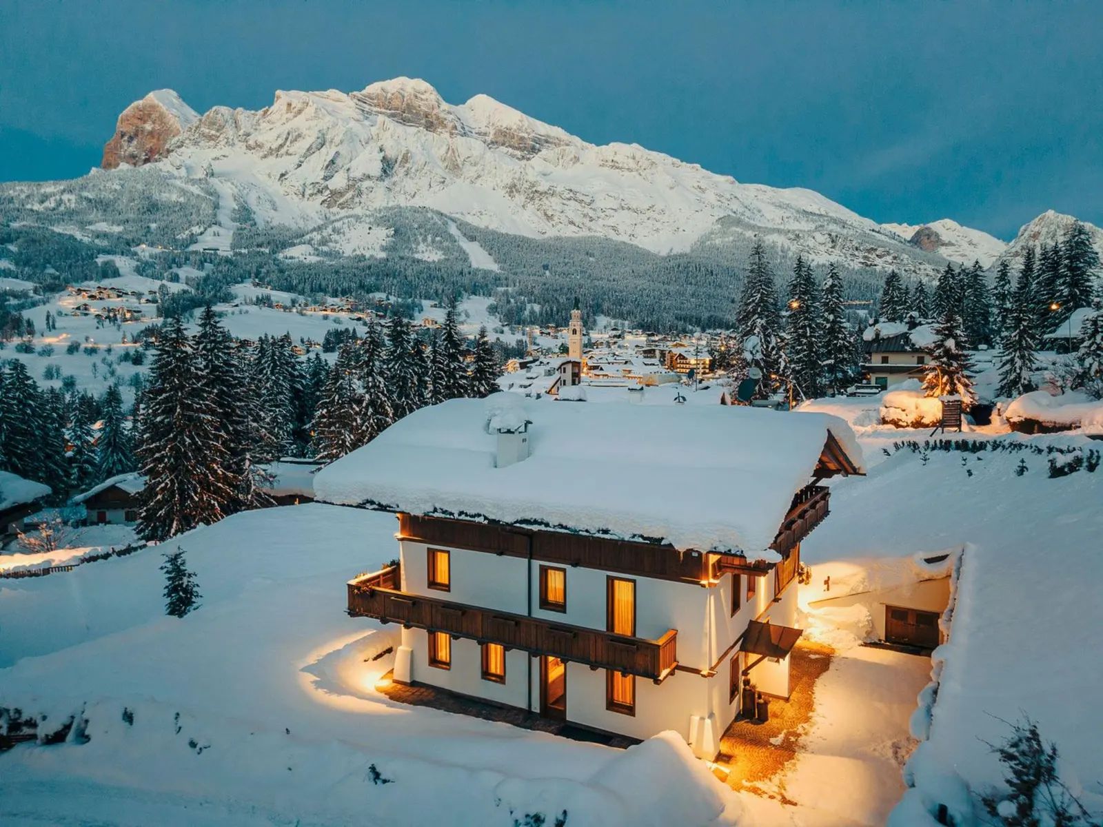 Chalet cu piscină încălzită și Jacuzzi în Cortina d'Ampezzo, fotografia 26
