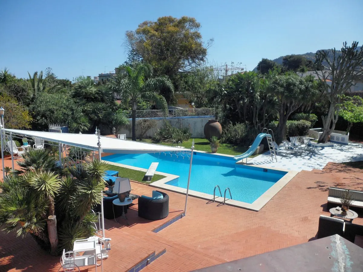 Vilă cu 4 dormitoare și piscină, Palermo, fotografia 25