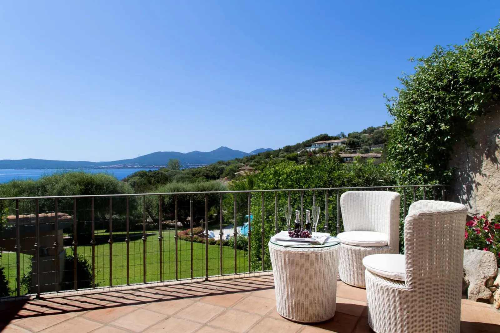 Villa with Heated pool and Sea view in Olbia, photo 6