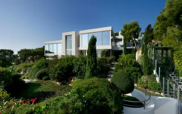 Vilă cu piscină încălzită în Saint-Jean-Cap-Ferrat