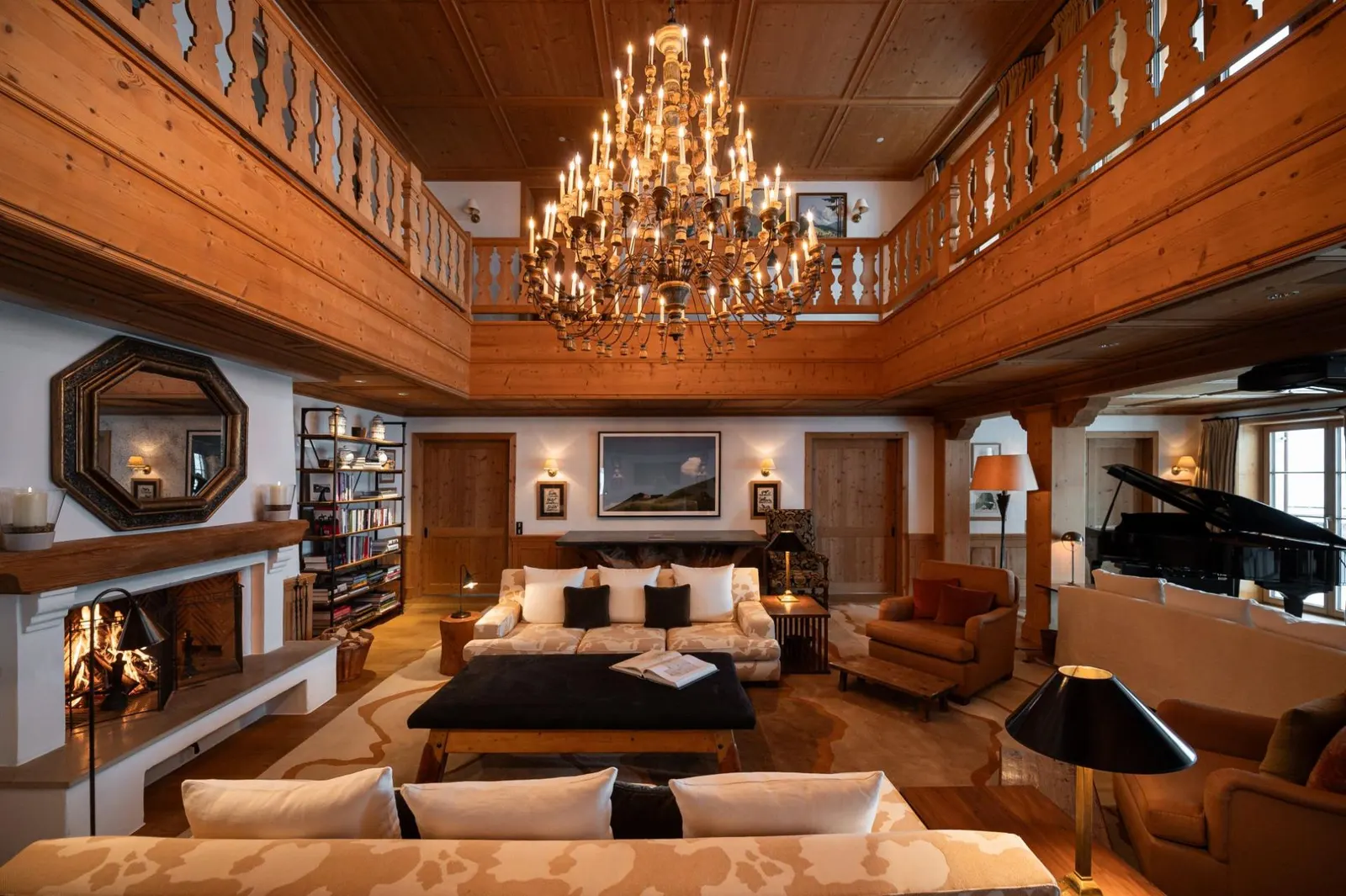 8-Bedroom Chalet with Heated pool, Sleeps 16, fotografia 5
