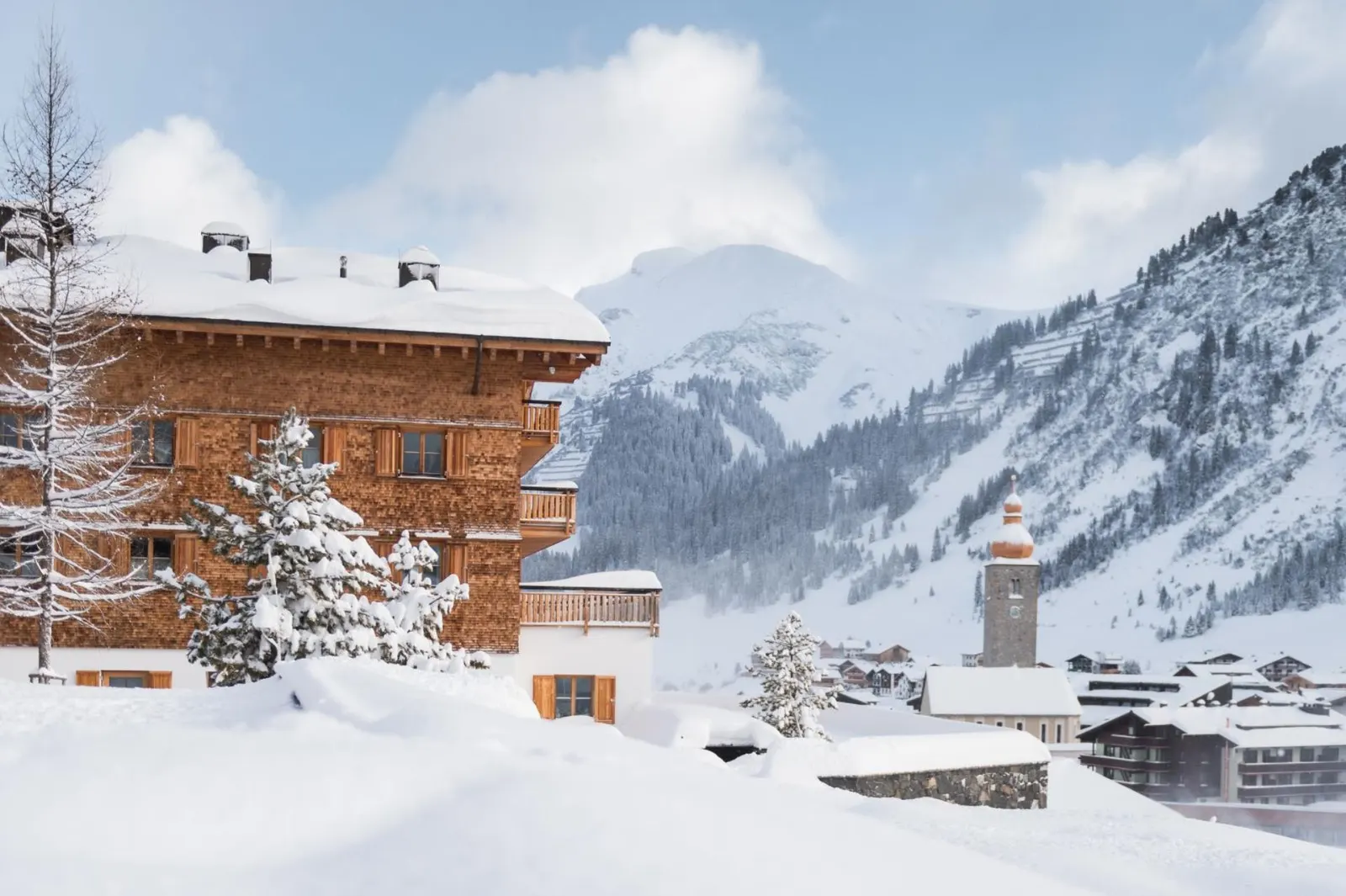 8-Bedroom Chalet with Heated pool, Sleeps 16, fotografia 3