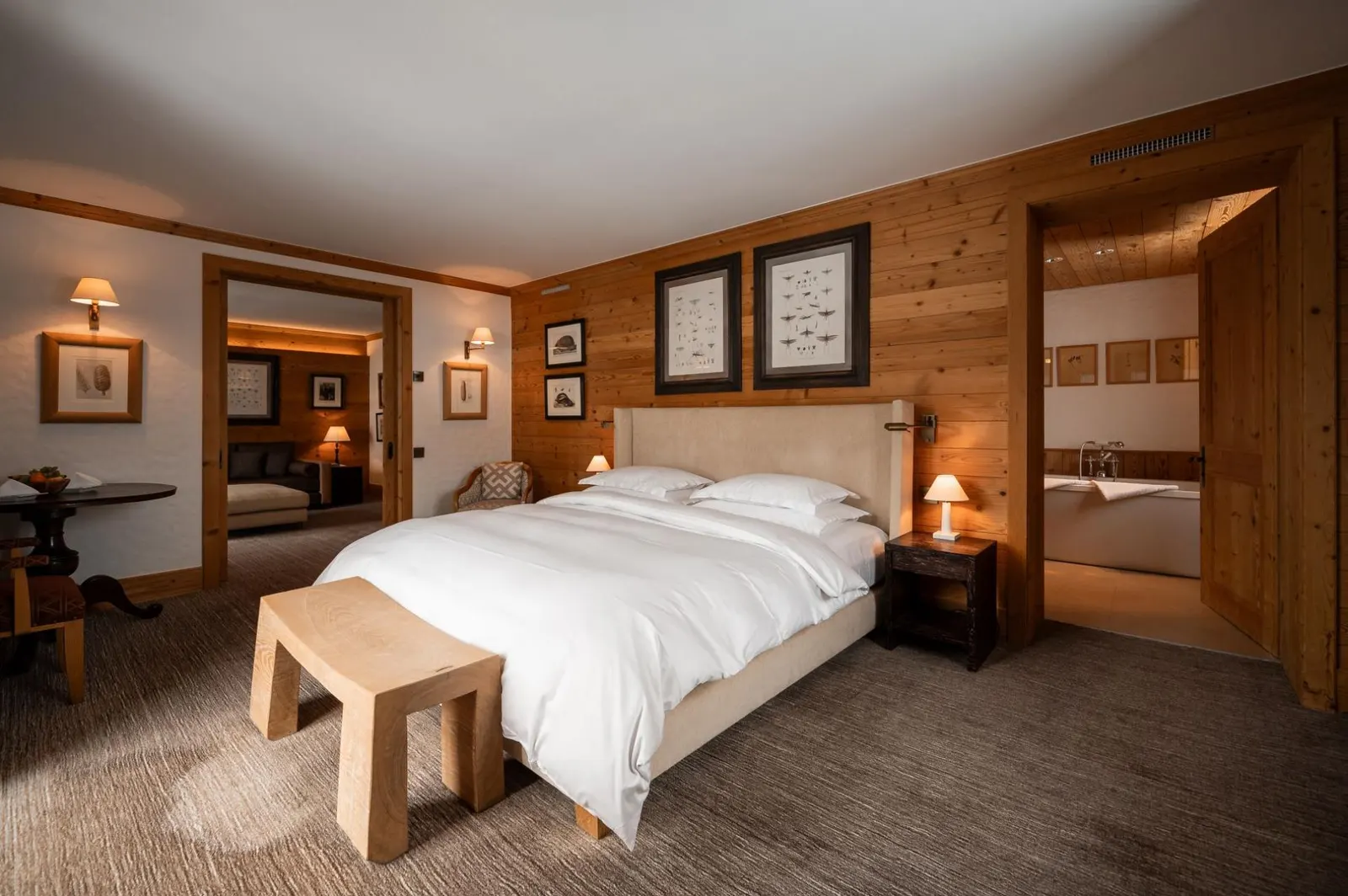 8-Bedroom Chalet with Heated pool, Sleeps 16, fotografia 12