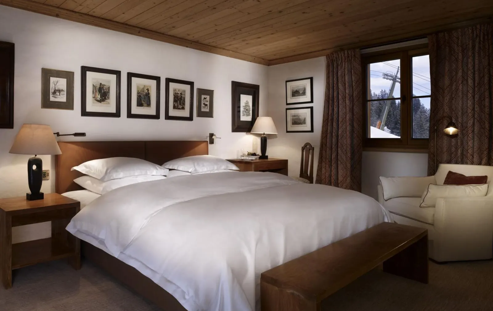 8-Bedroom Chalet with Heated pool, Sleeps 16, fotografia 16
