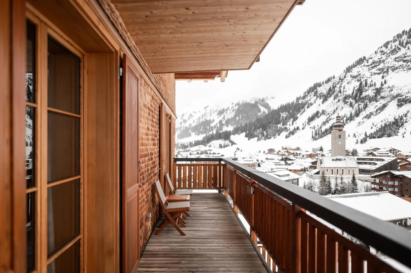 8-Bedroom Chalet with Heated pool, Sleeps 16, fotografia 2
