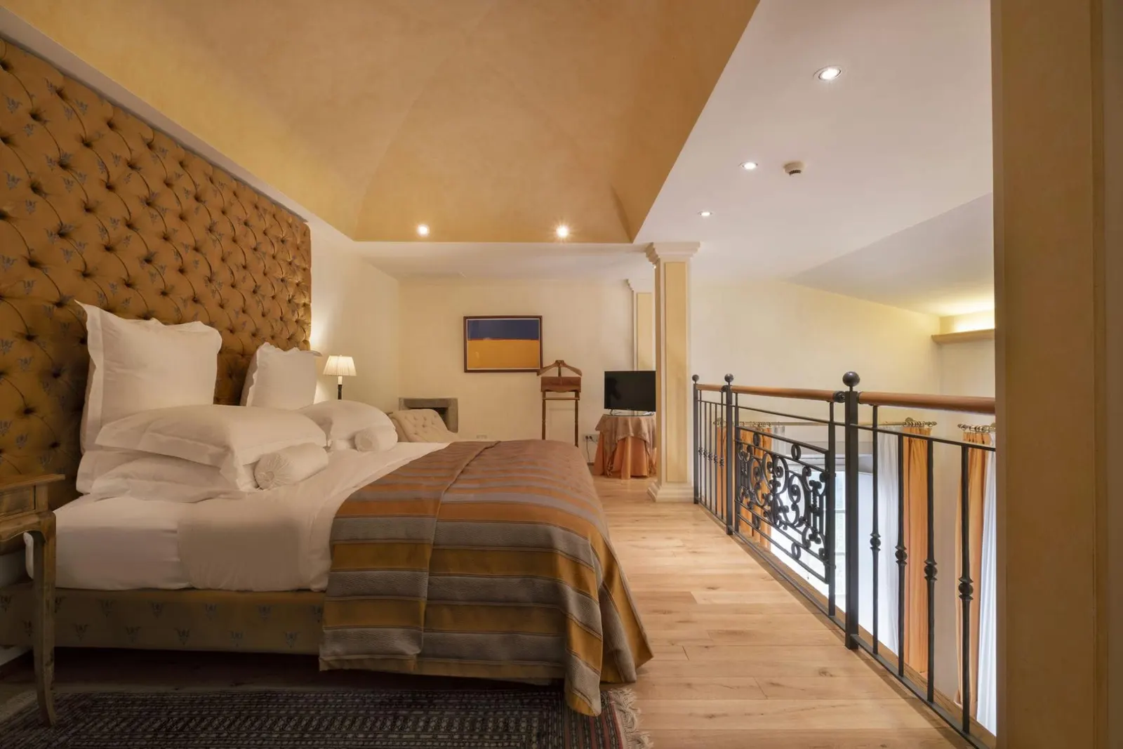 10-Bedroom Villa in the Tuscany, photo 26