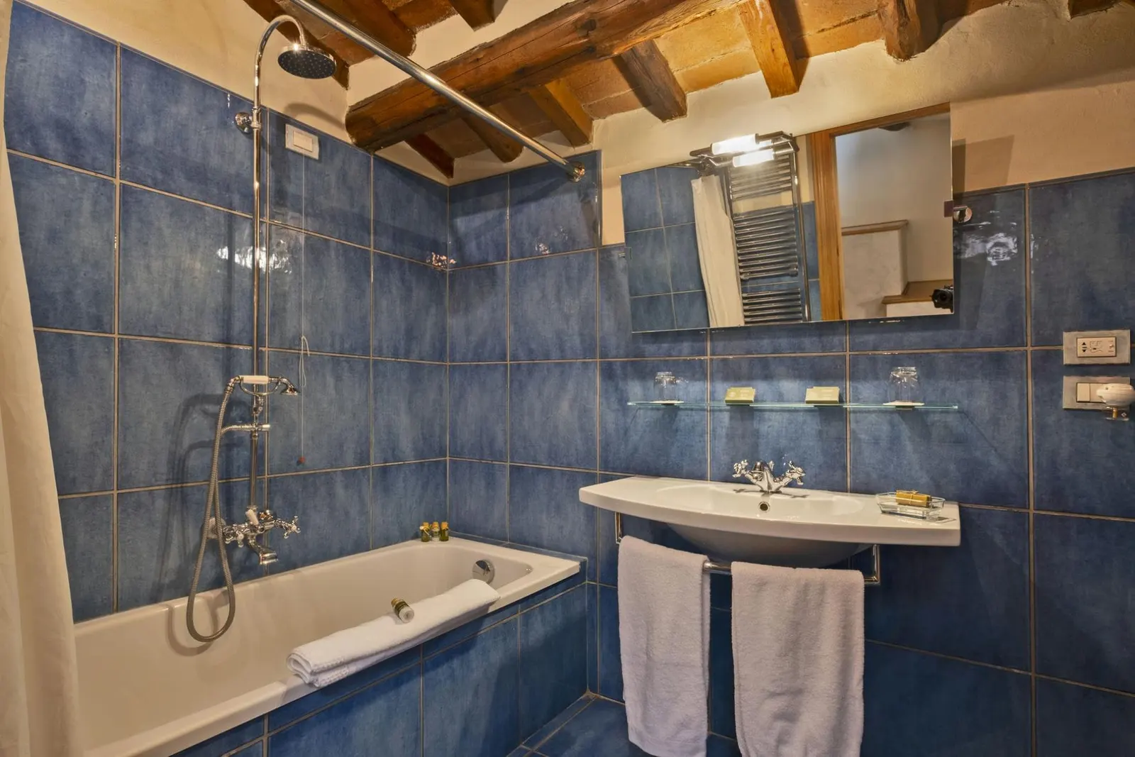 10-Bedroom Villa in the Tuscany, photo 38