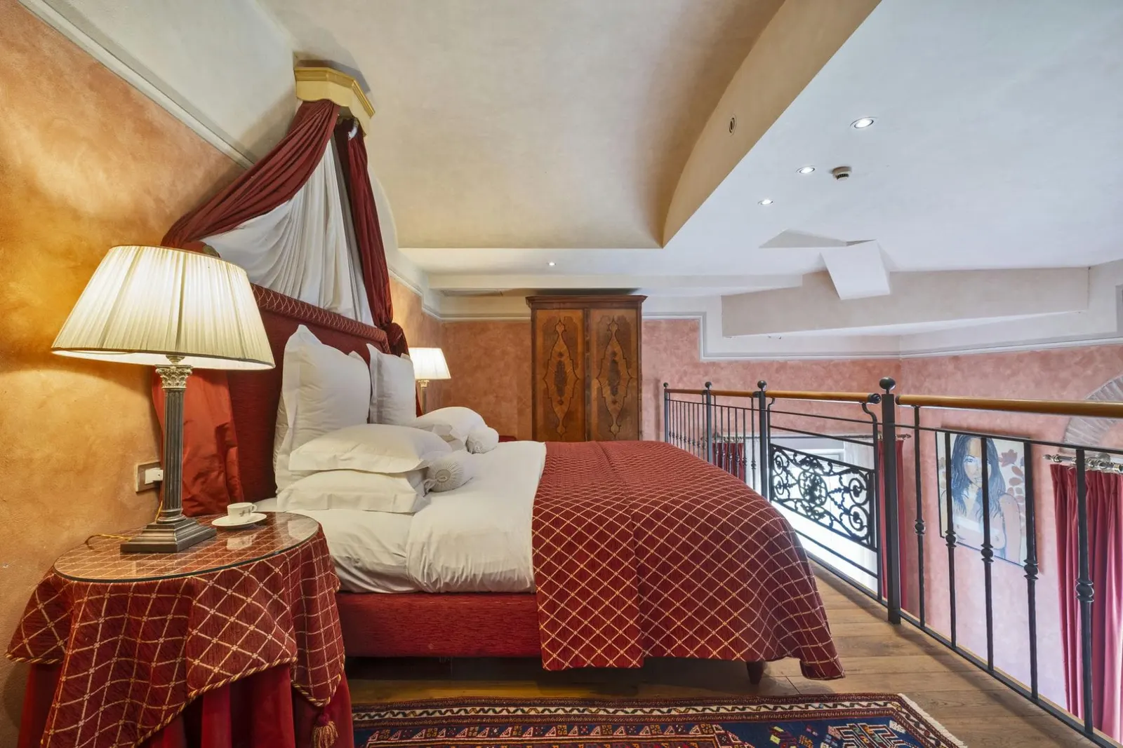 10-Bedroom Villa in the Tuscany, photo 28