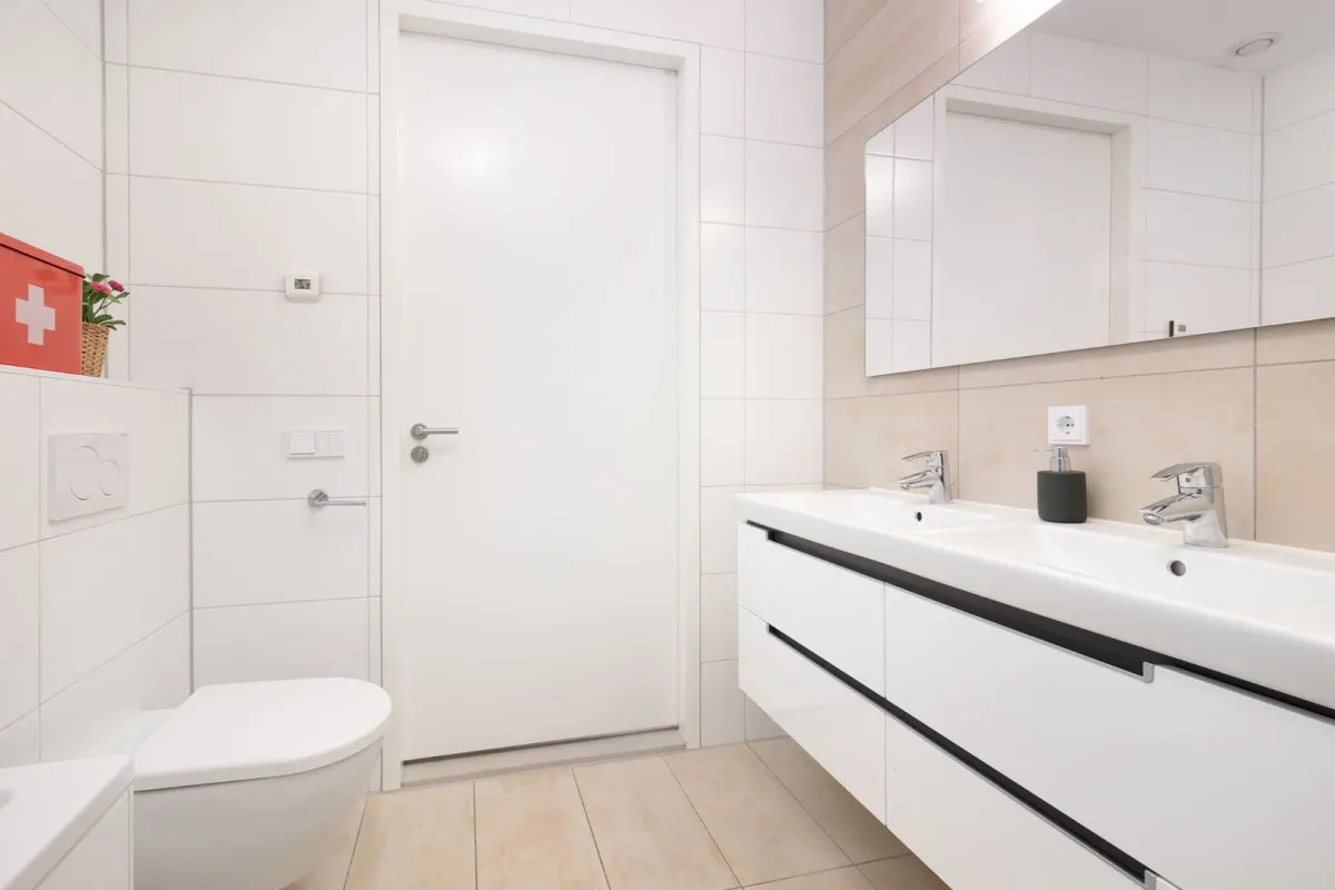 Apartament cu 2 dormitoare cu vedere la munte, Rotterdam, Olanda de Sud, fotografia 14