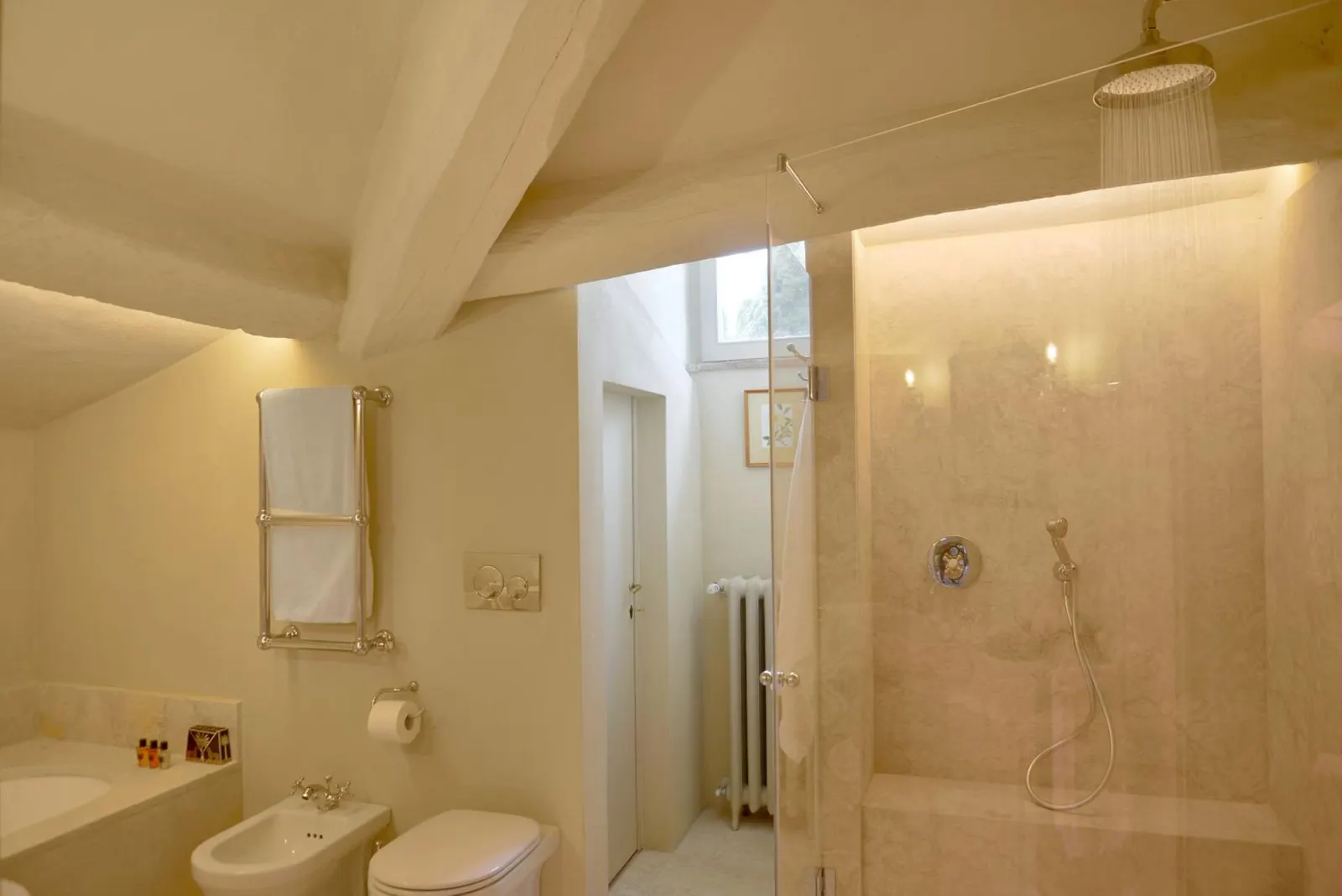 Vilă cu 12 dormitoare și piscină, Pienza, Toscana, fotografia 34