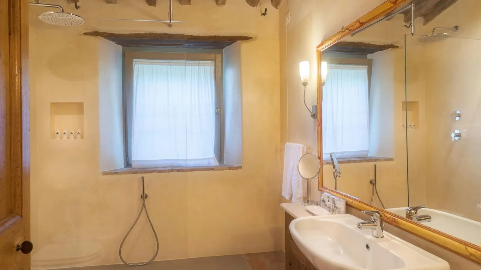 Vilă pentru 14 persoane în Umbertide, fotografia 28