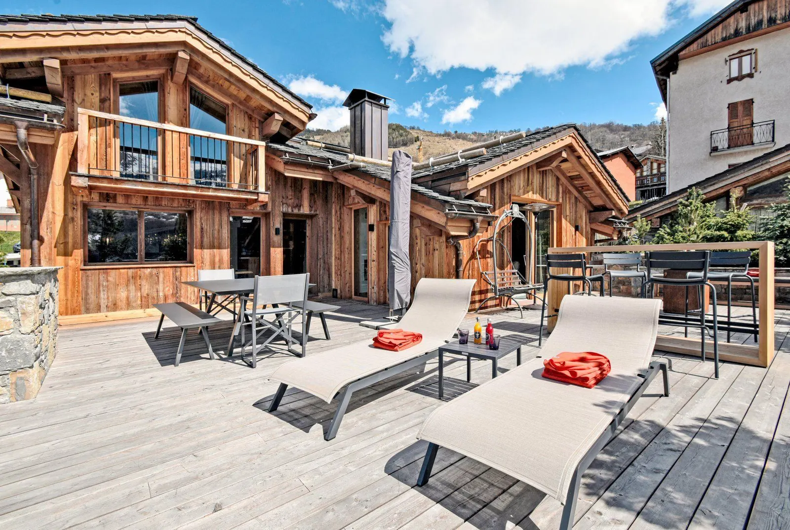 Chalet cu 6 dormitoare și jacuzzi, pentru 14 persoane, fotografia 10