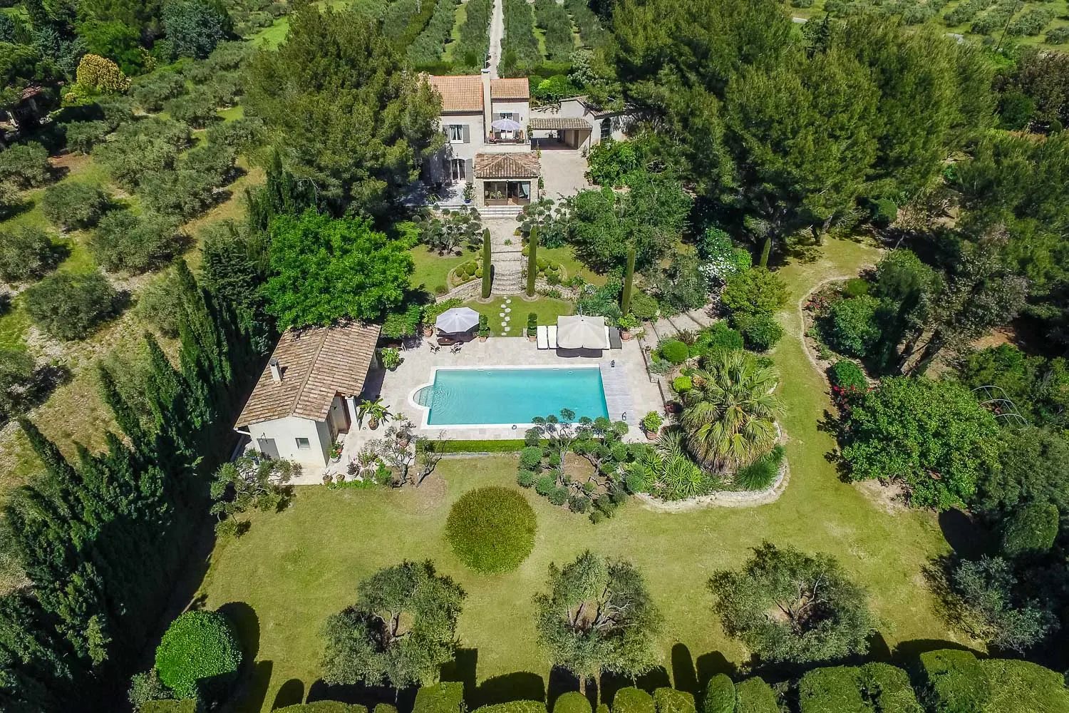 Vilă cu 5 dormitoare și piscină încălzită, Fontvieille, Provence-Alpes-Côte d'Azur, fotografia 35