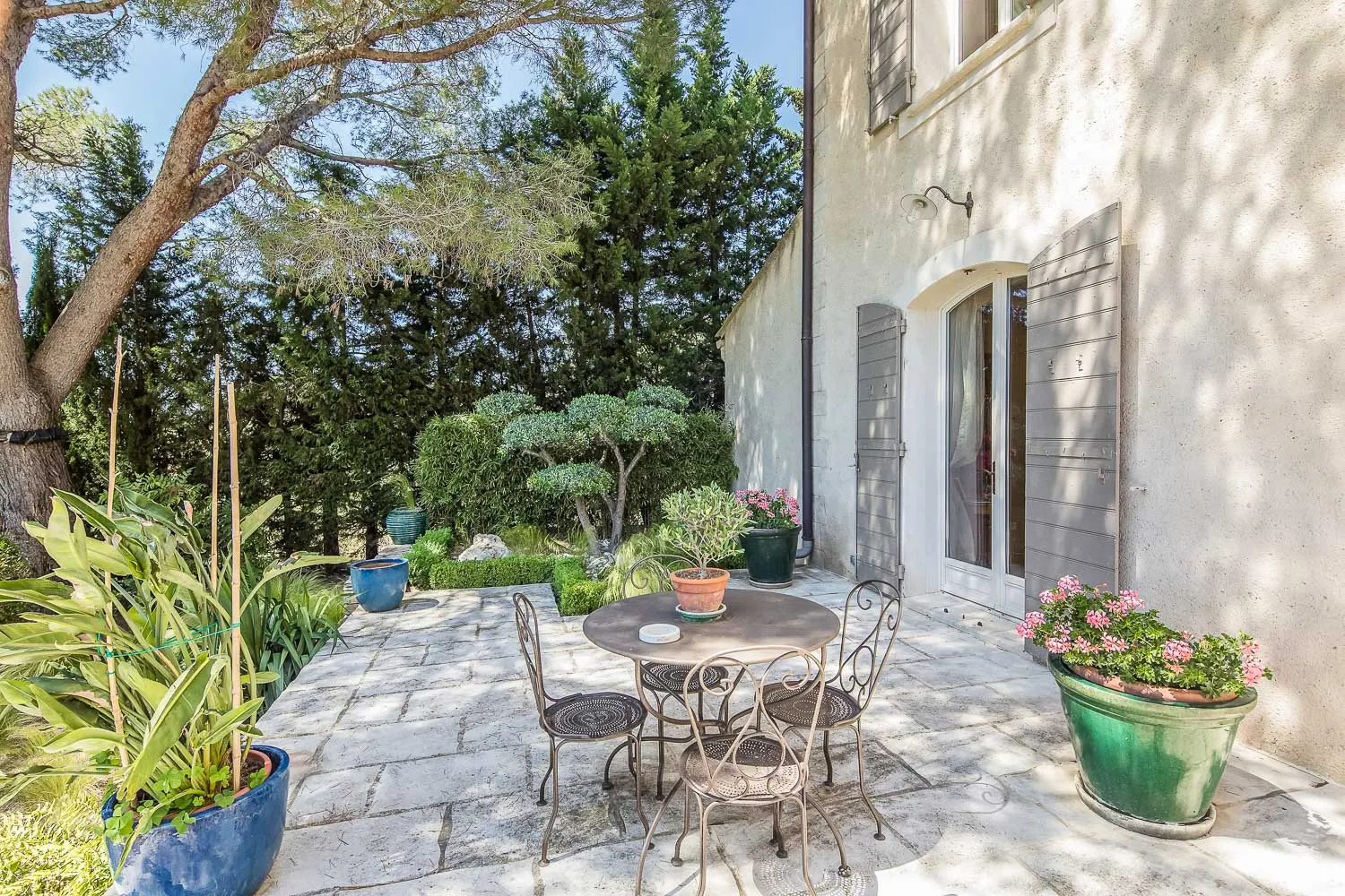 7 nopți la 5-Bedroom Villa with Heated pool, Fontvieille, Provence-Alpes-Côte d'Azur, fotografia 9