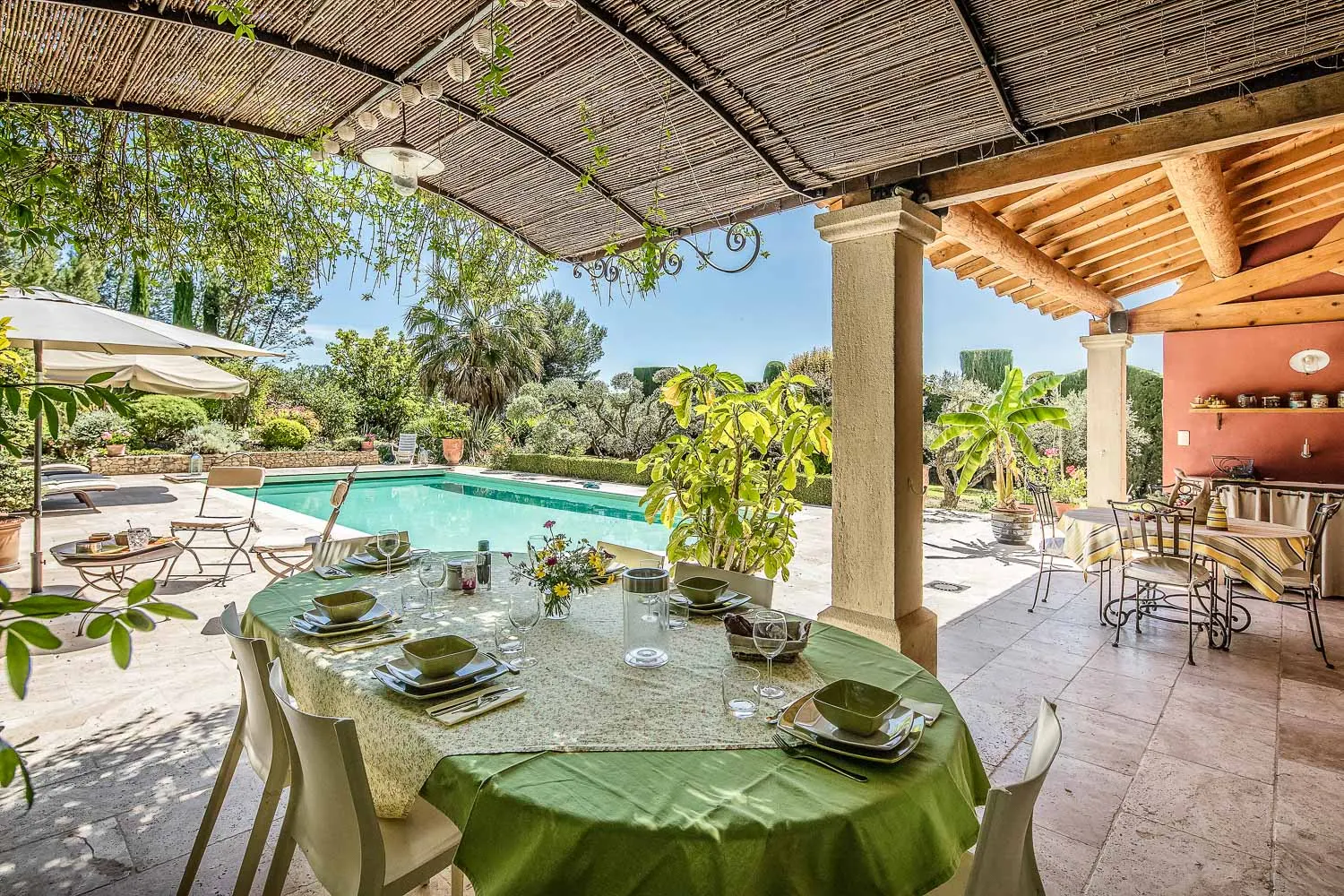 7 nopți la 5-Bedroom Villa with Heated pool, Fontvieille, Provence-Alpes-Côte d'Azur, fotografia 5