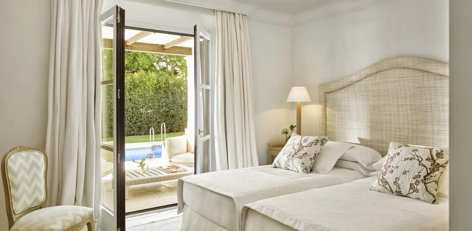 Vilă cu 4 dormitoare și piscină încălzită, Marbella, fotografia 6