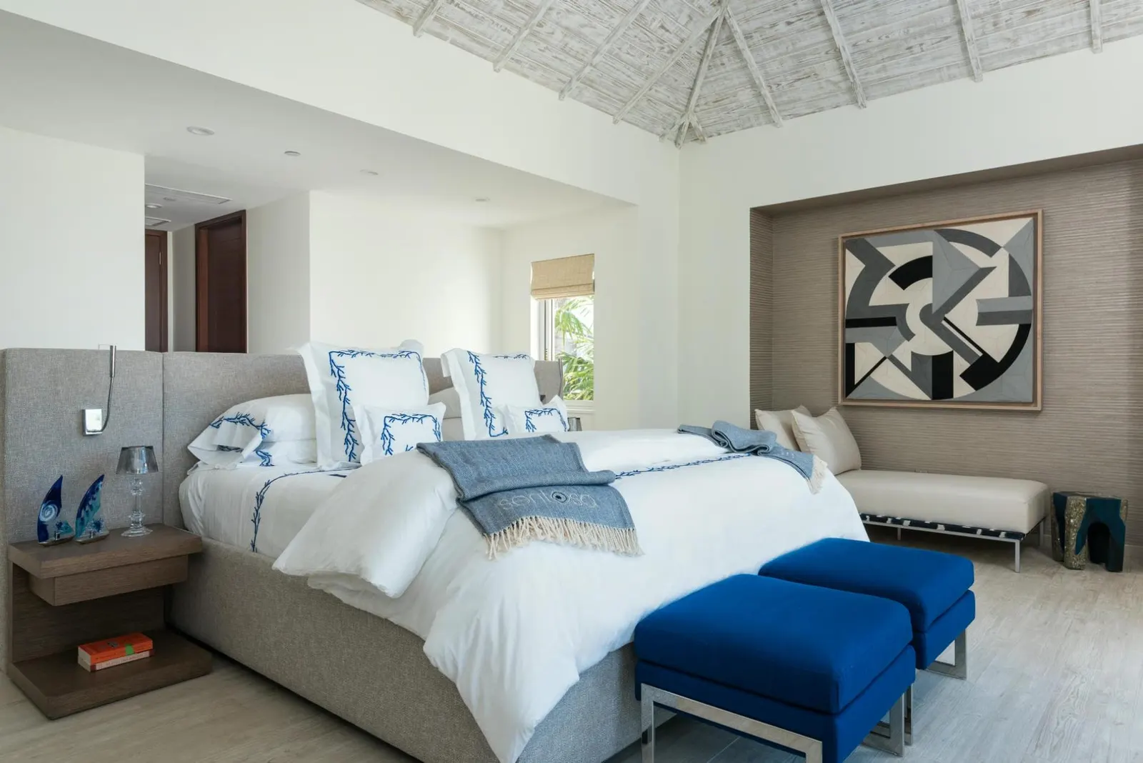 Vilă cu 8 dormitoare și piscină încălzită, Providenciales, fotografia 12